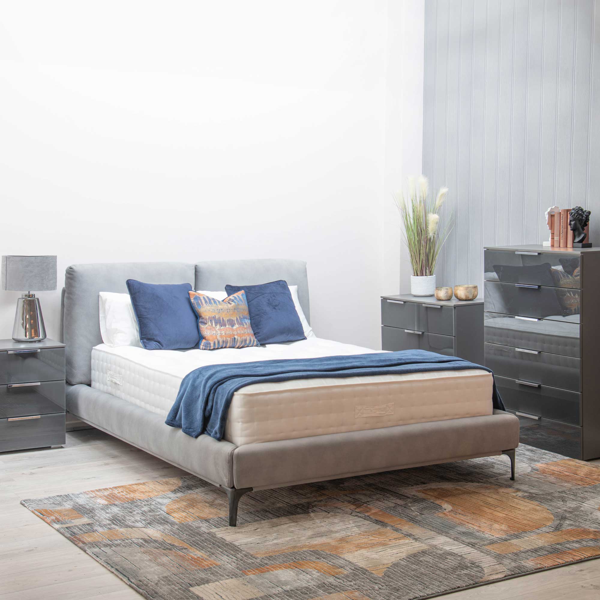 Aurora - Bedframe In Fabric 150cm (King)