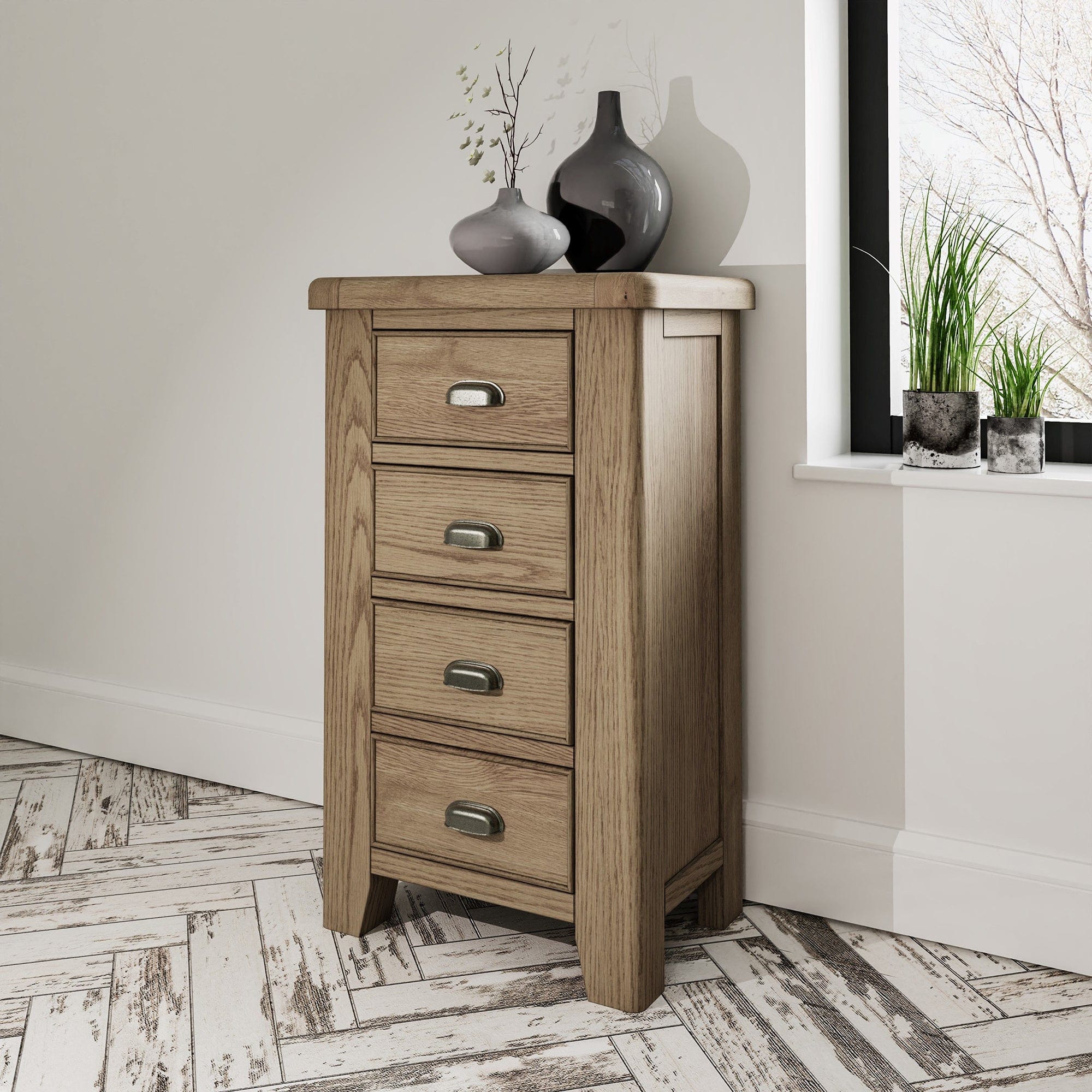 Farringdon - 4 Drawer Narrow Chest Oak Finish