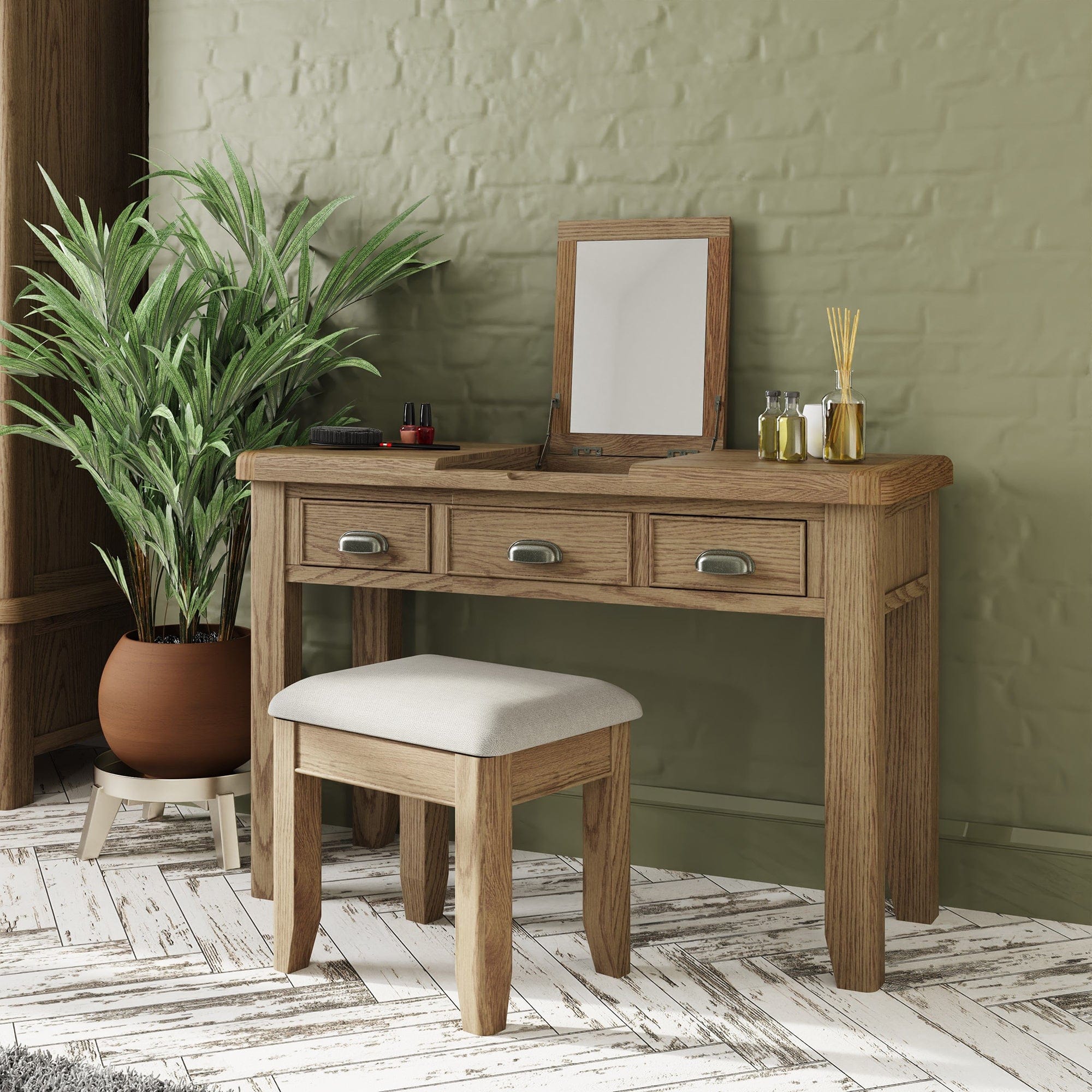 Farringdon - Dressing Stool Oak Finish