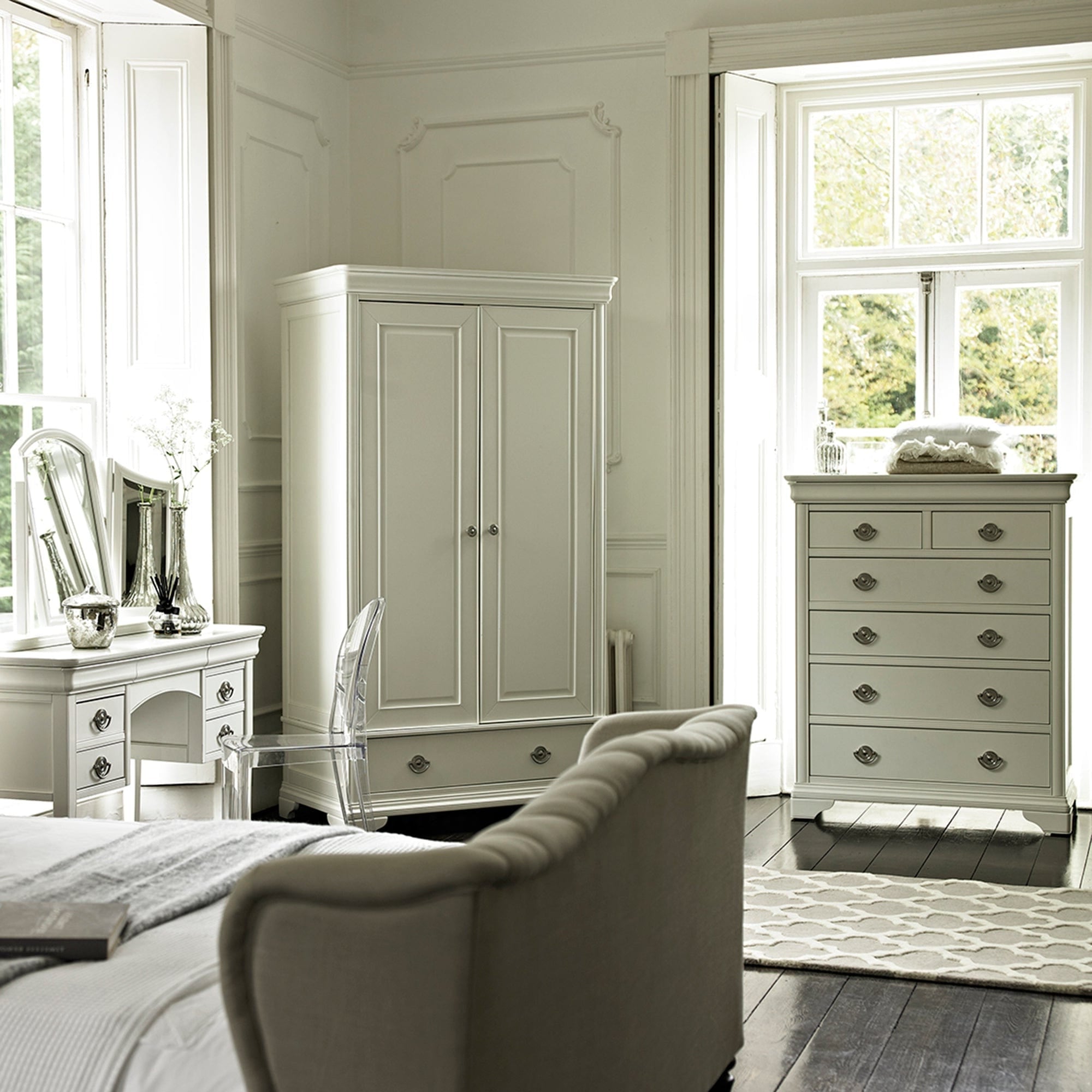 Lace - Wardrobe With Drawer