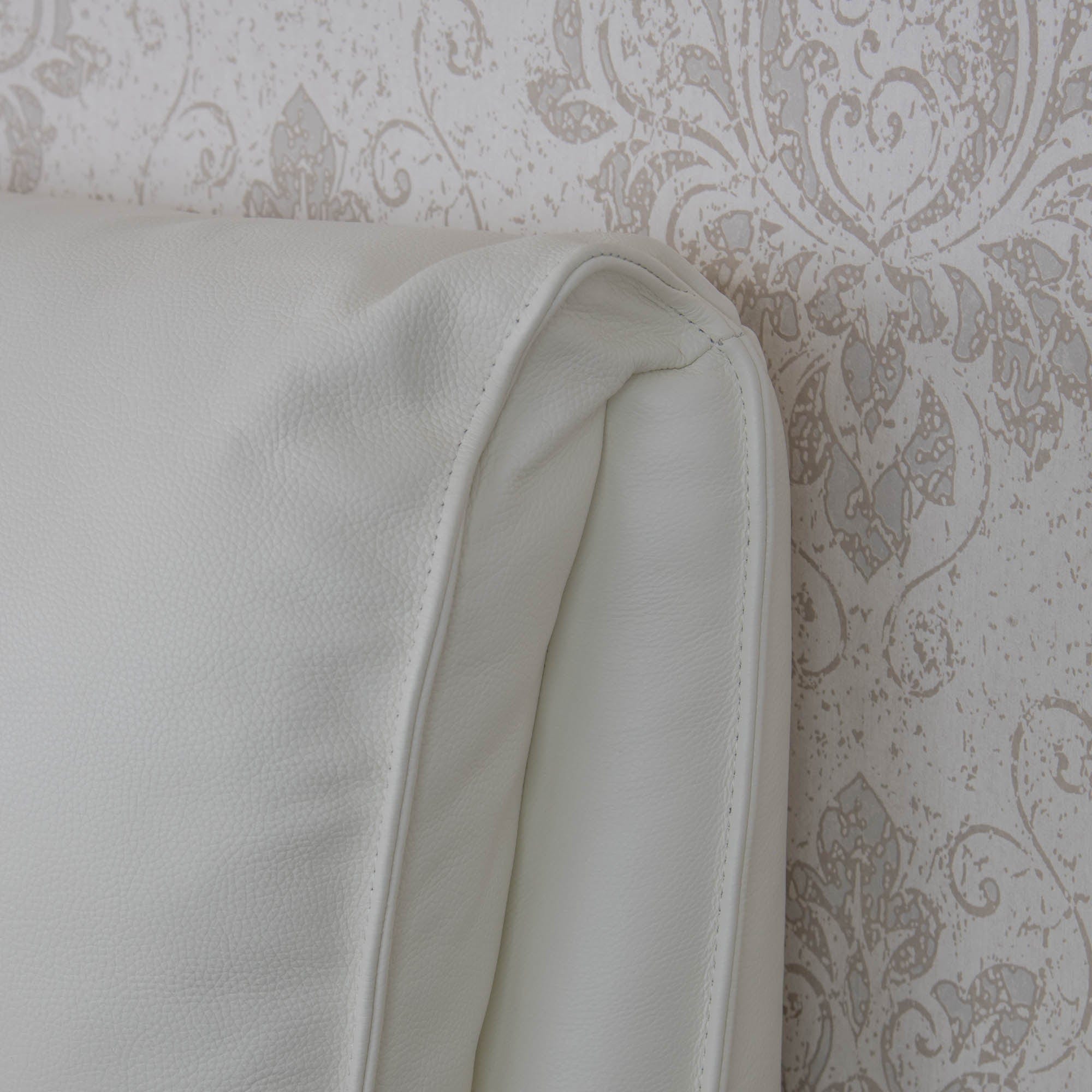 Starlight - Bedframe In Leather Cat 25 NC-744D Star White