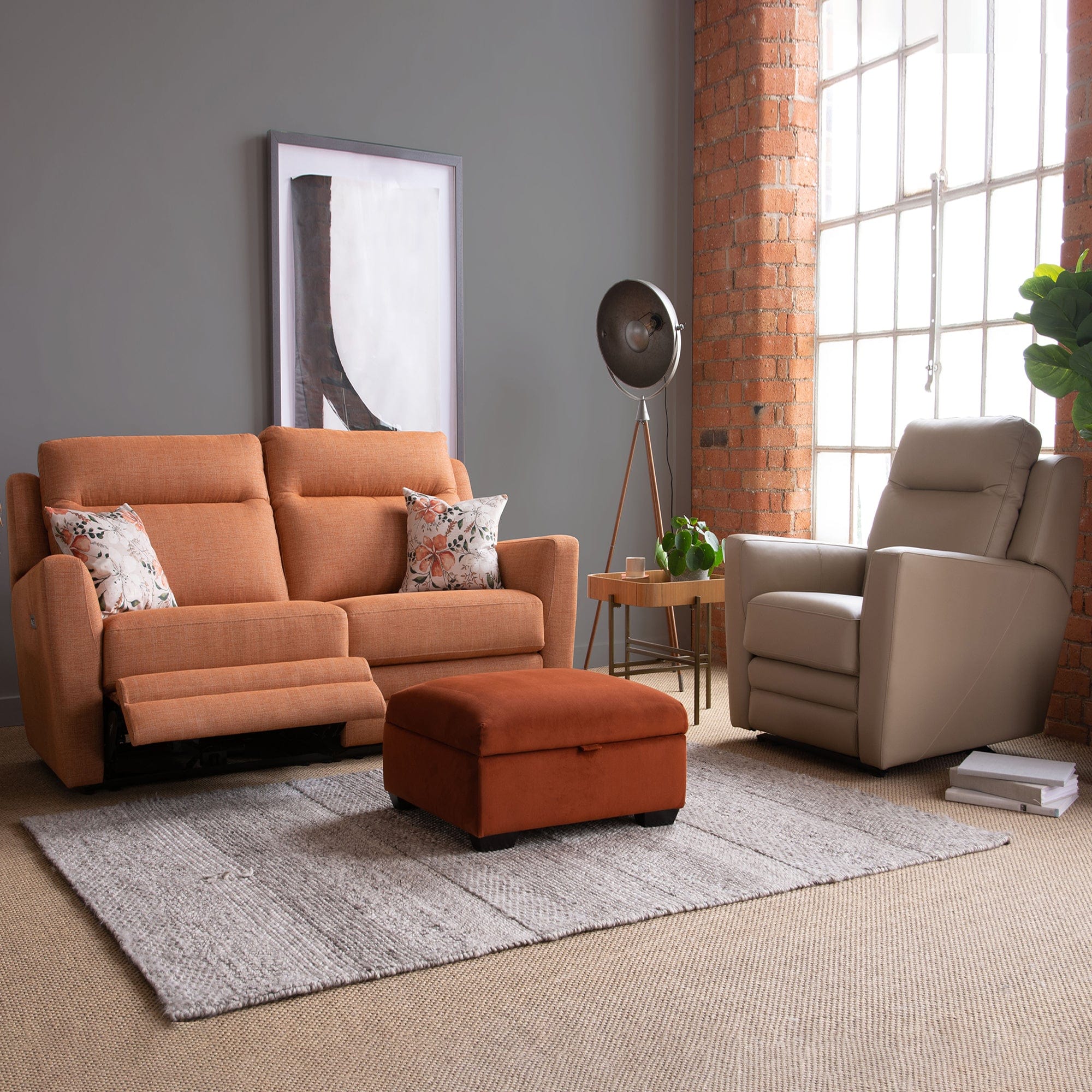 Parker Knoll Chicago - 2 Seat Sofa, Fabric