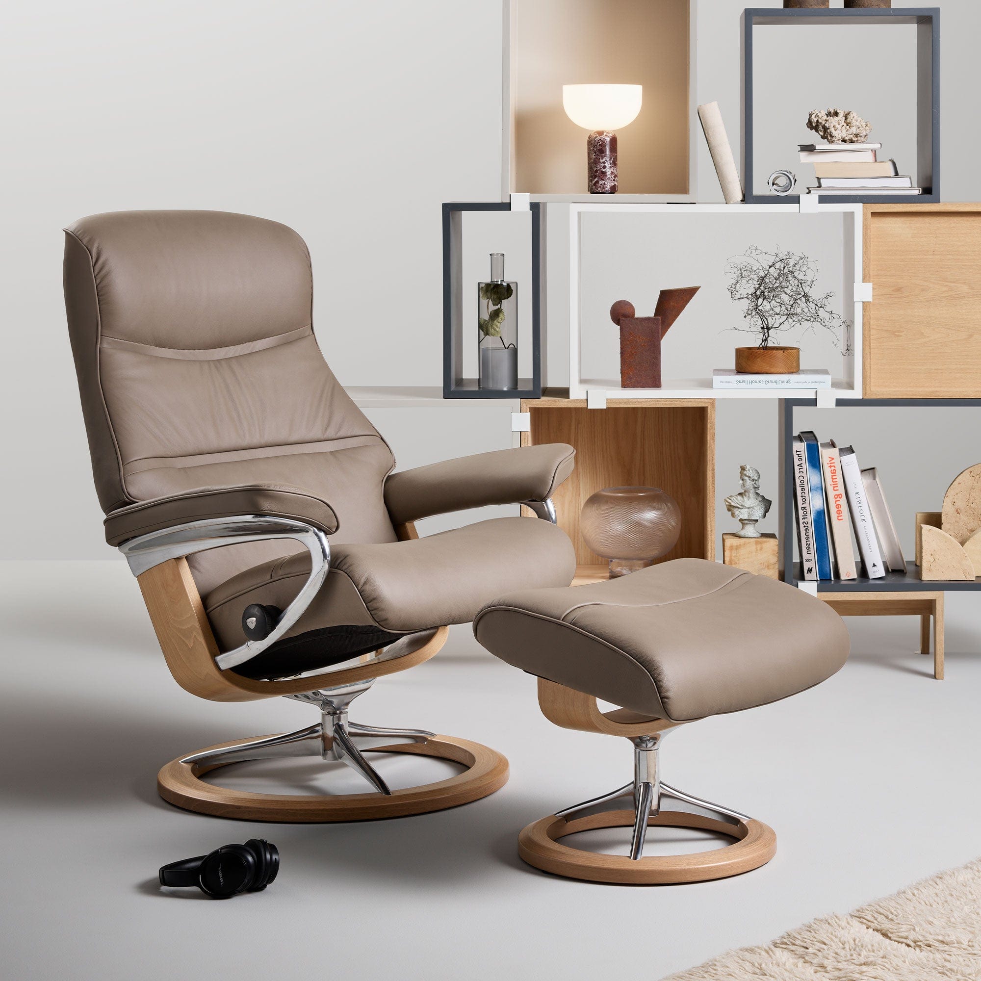 Philip - Medium Chair w/Footstool With Signature Base In Velaro Leather