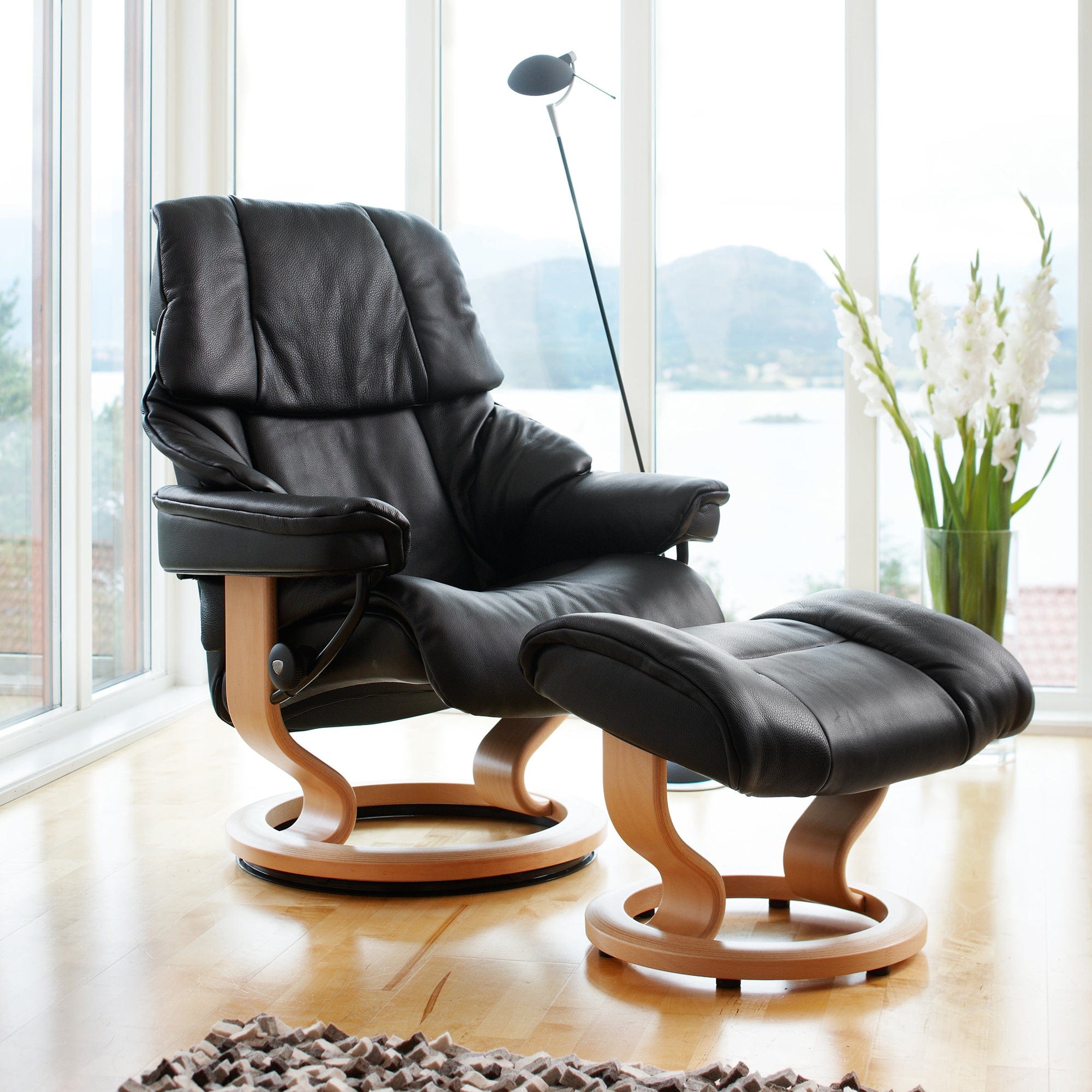 Stressless Reno - Chair & Stool With Classic Base, Leather