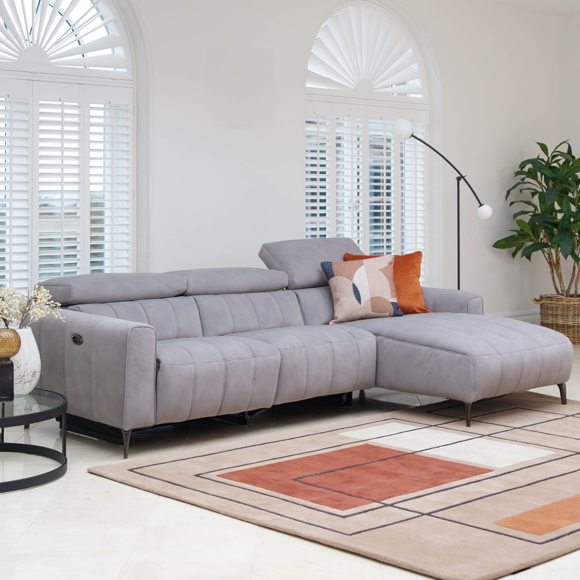 Veyron - RHF Power Recliner Sofa With USB, Fabric