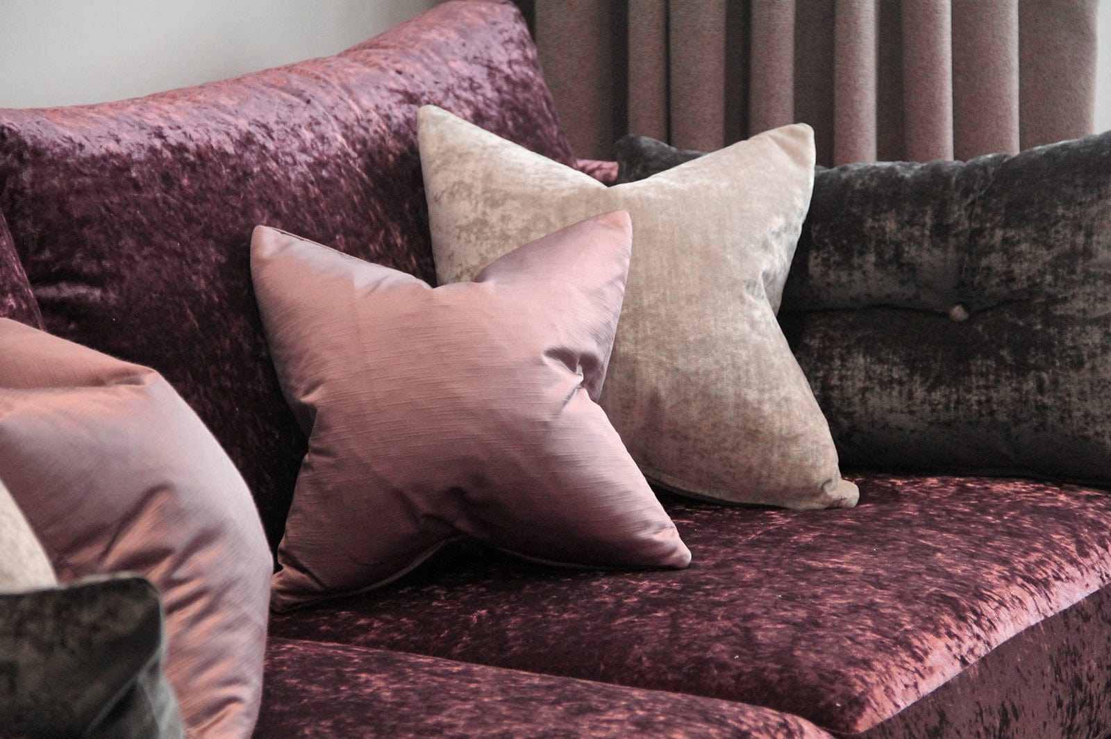 24721-Formal Dining 5.jpg