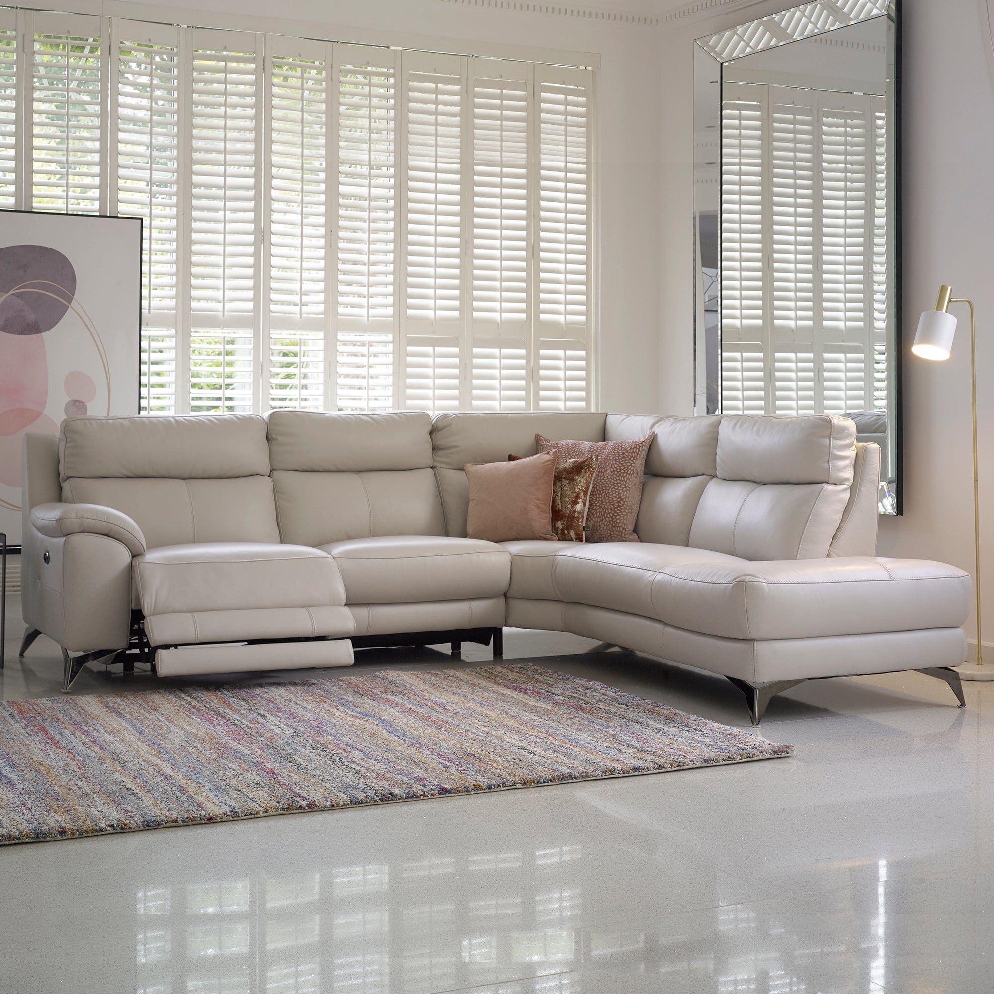 Miura - 2.5 Seat Power Recliner Sofa, Leather