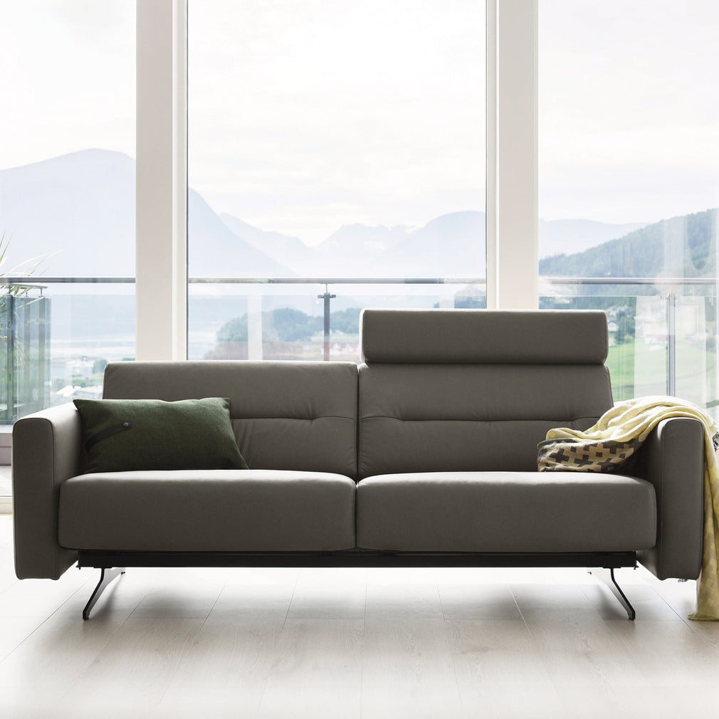 Large Ottoman In Leather Paloma