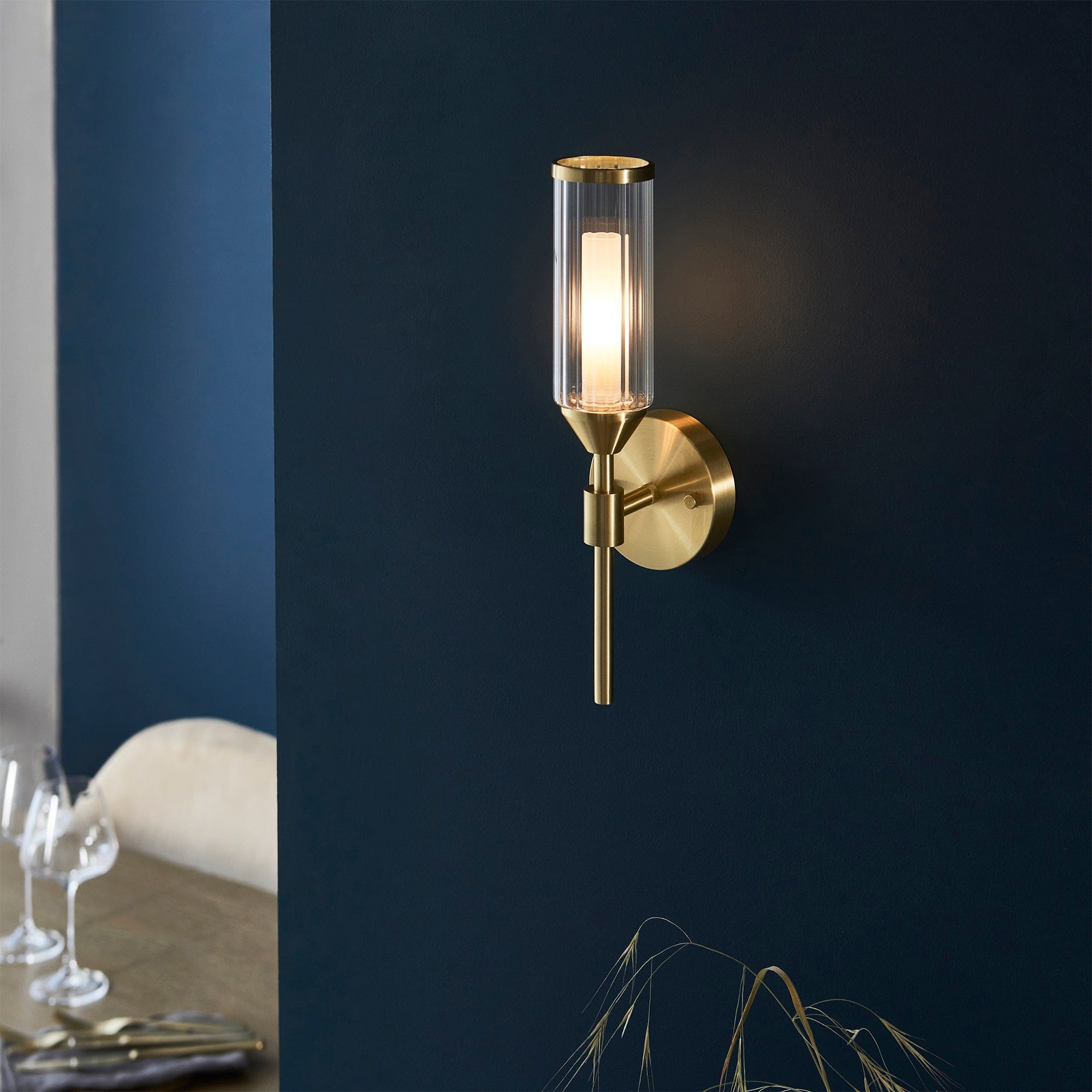 Newton - Wall Light Gold