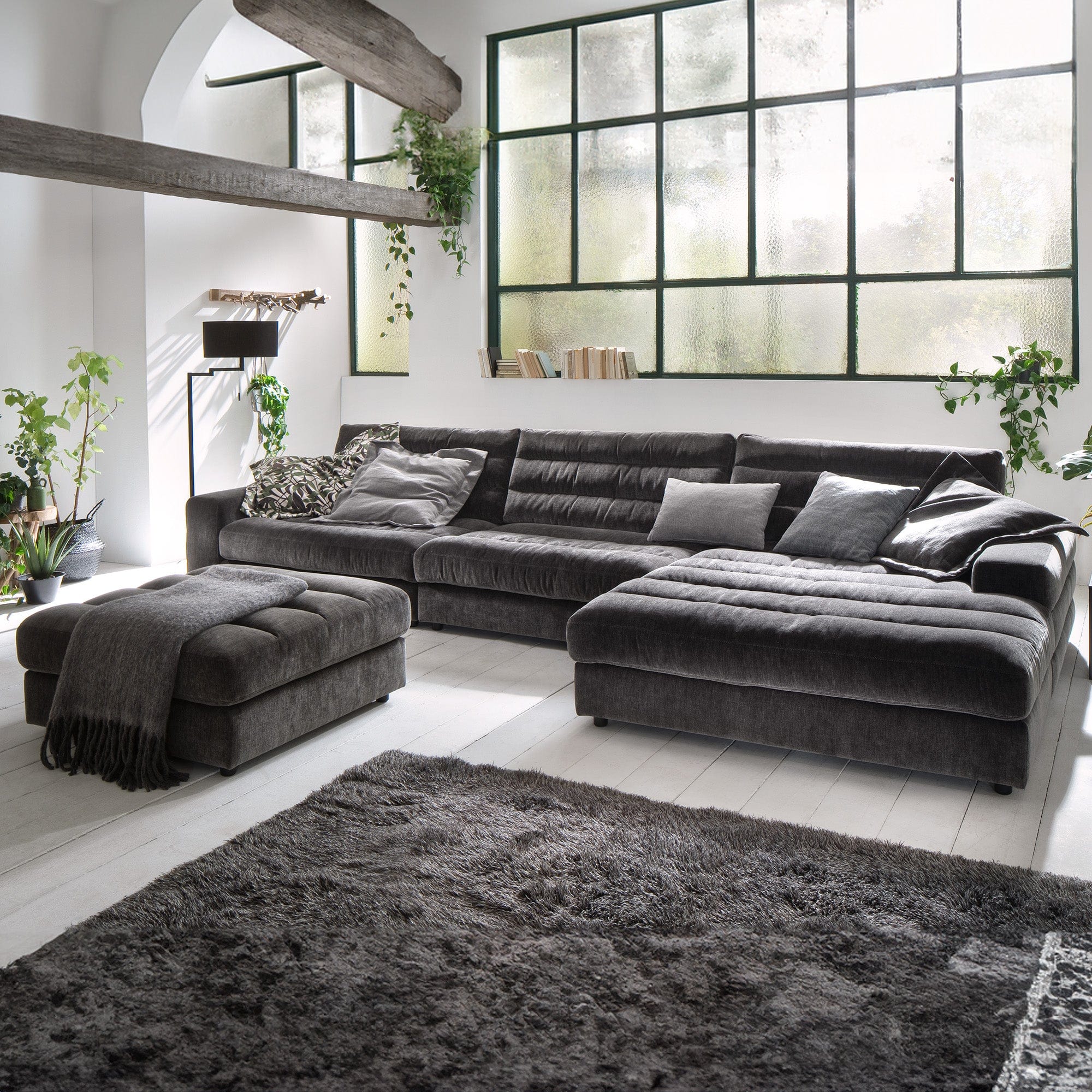 Plaza - Large RHF Sofa, Fabric