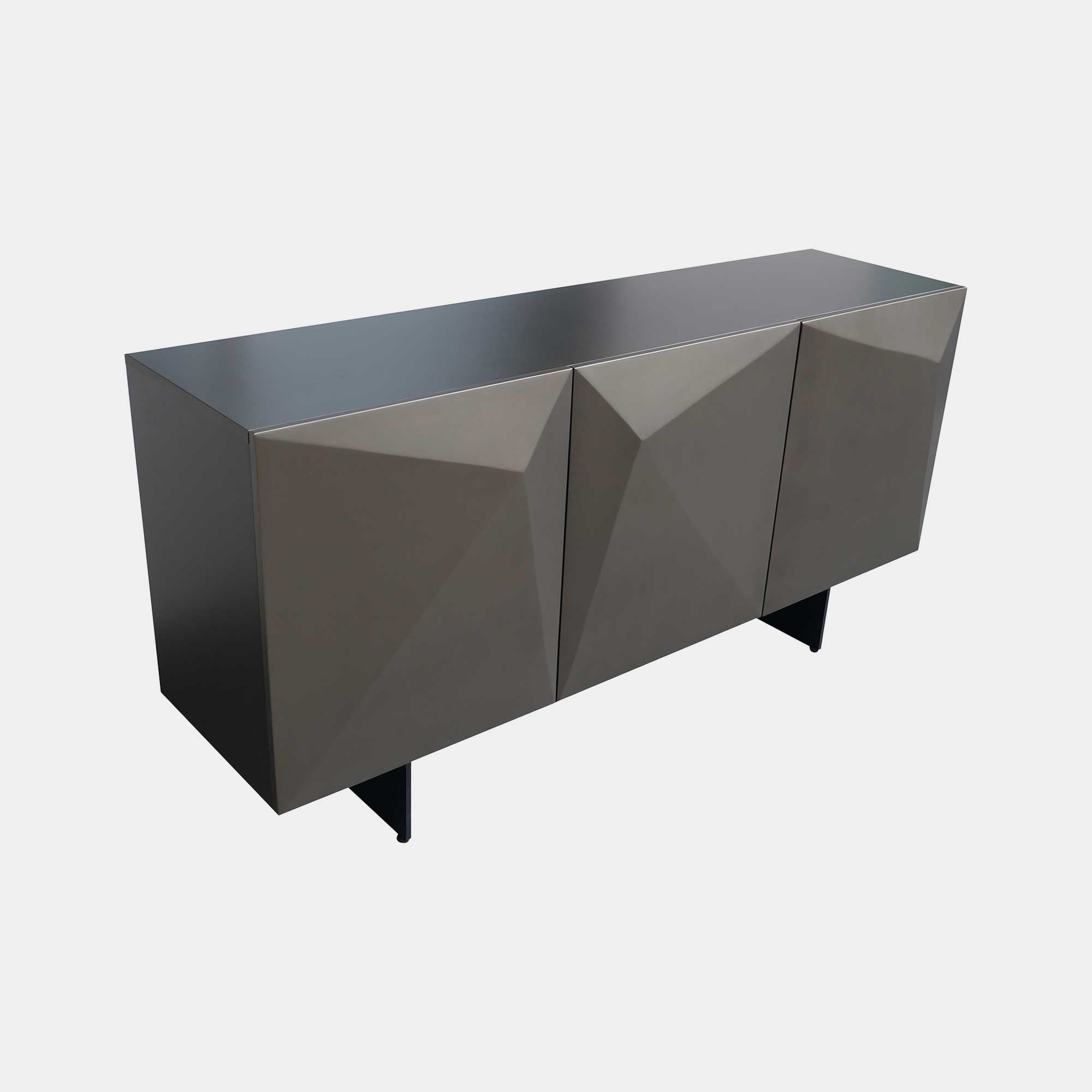 Majesty - 3 Door Sideboard