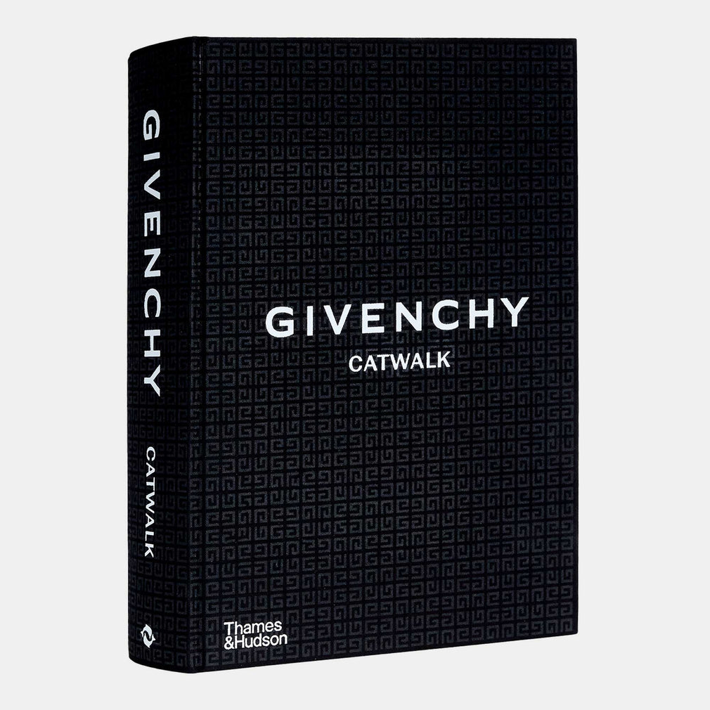 Givenchy - Catwalk Book