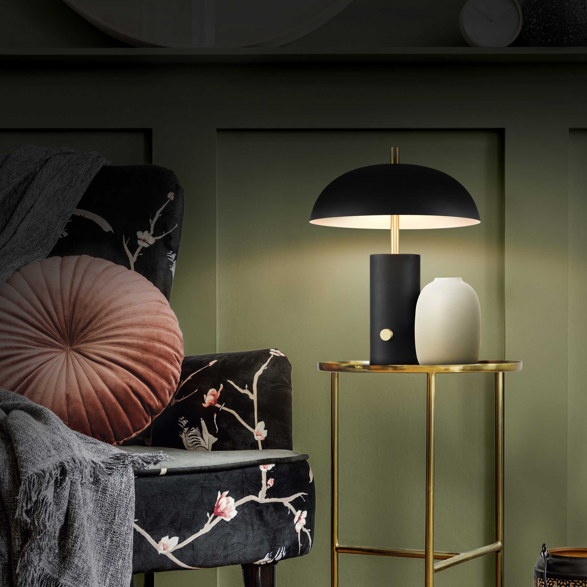 Dusk Black - Table Lamp