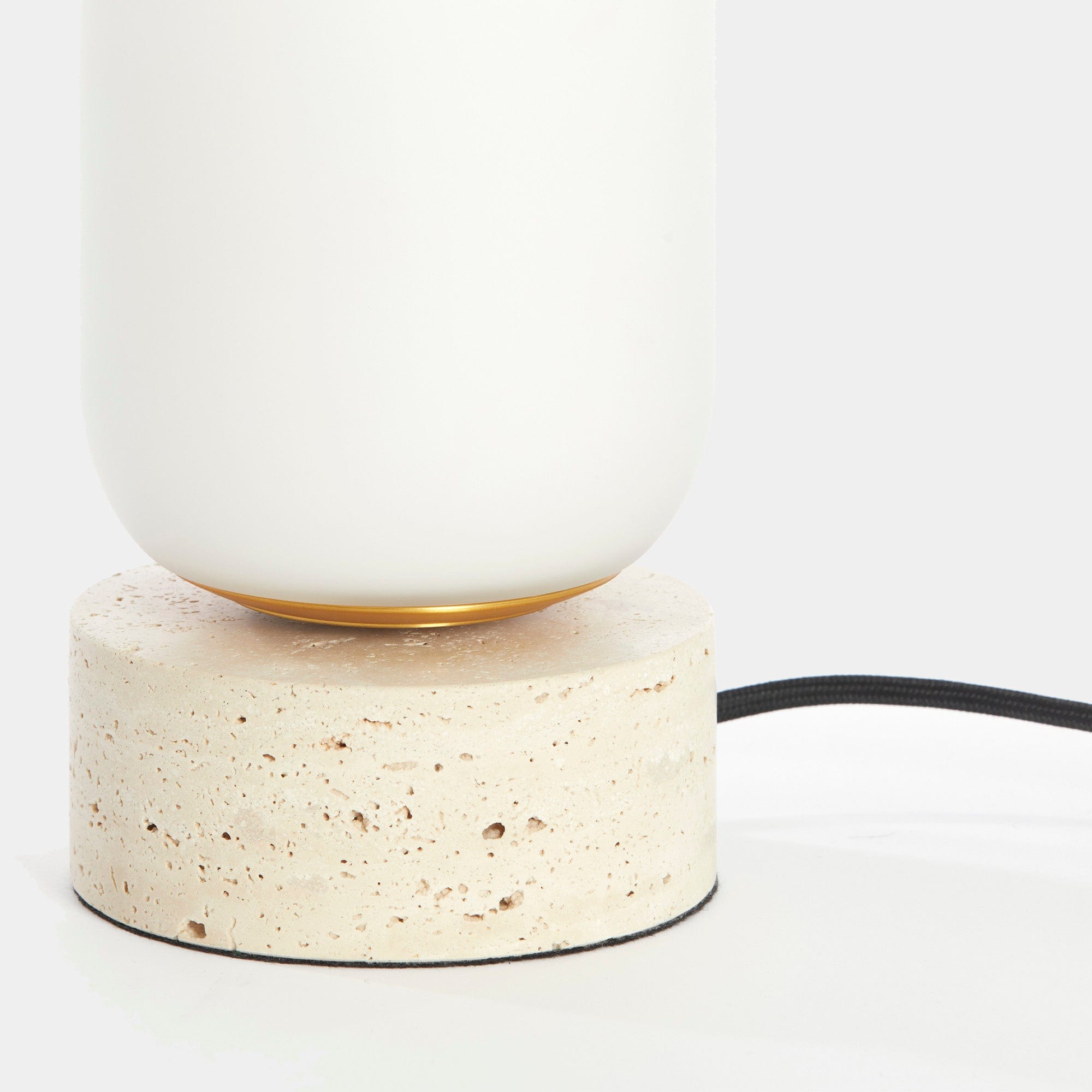 Unagi - White Table Lamp