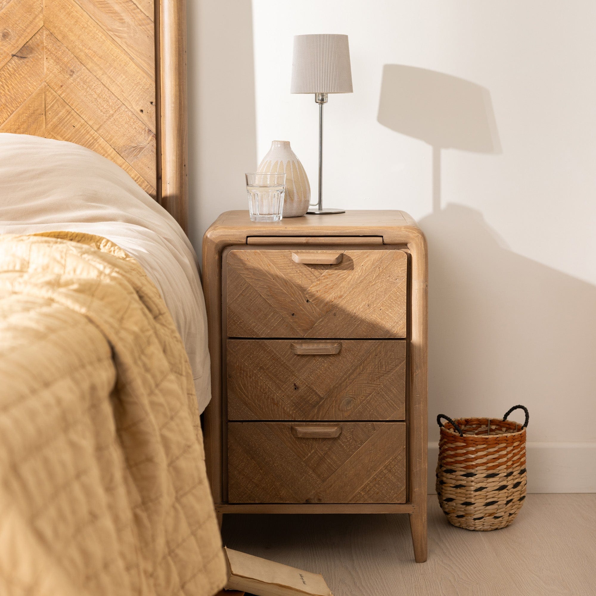 Brookhaven - 3 Drawer Bedside Table, Small