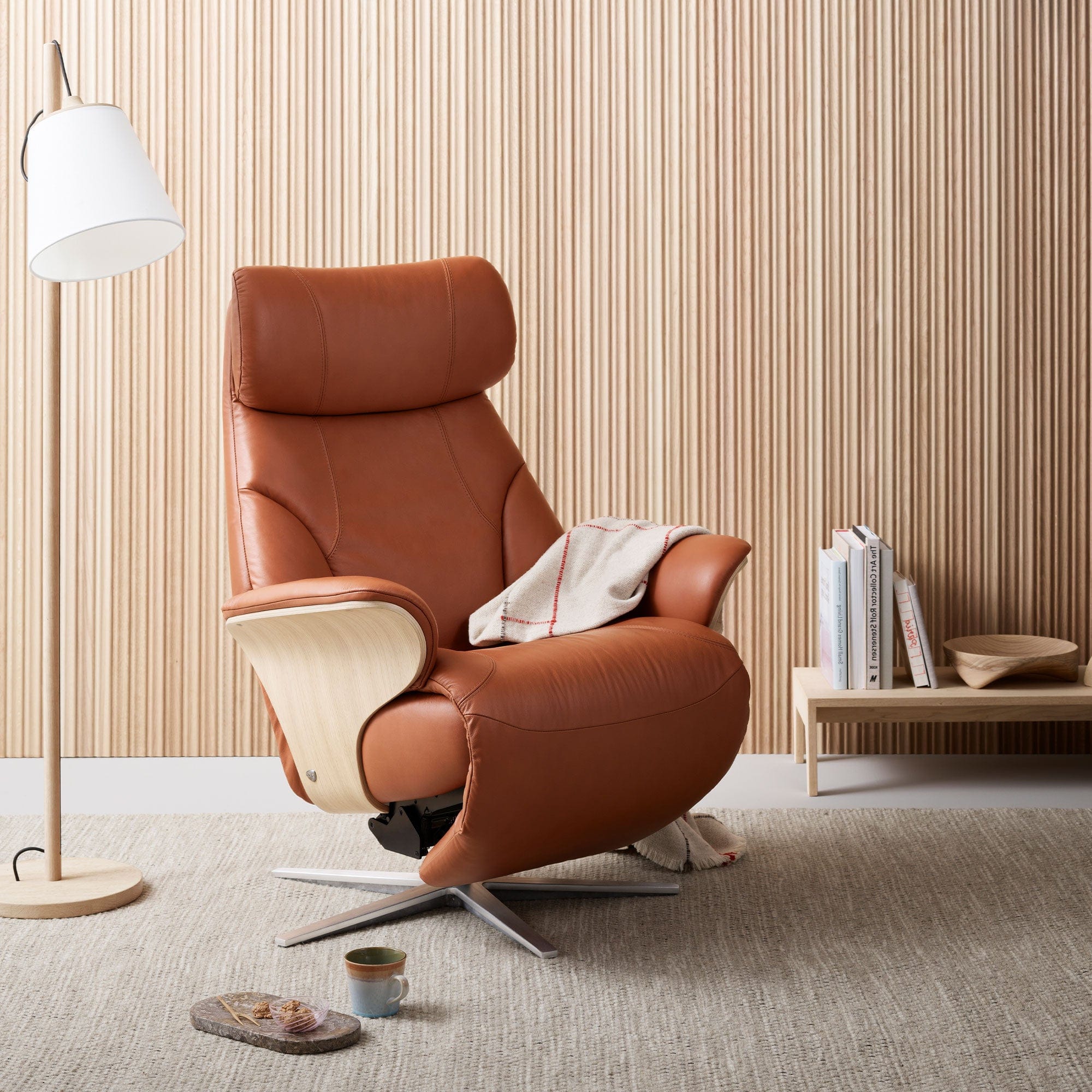 Stressless Adam - Chair & Stool With Cross Power Base In Leather