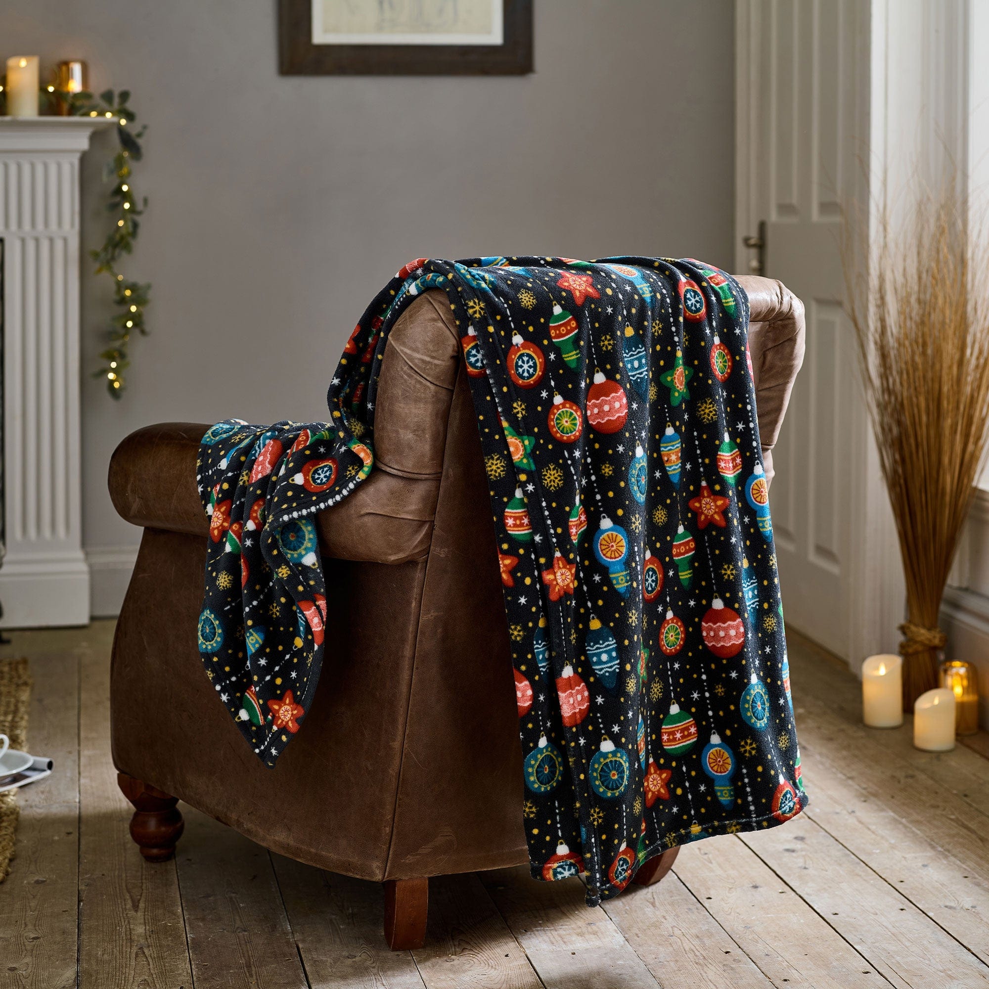 Christmas Baubles - Navy Throw 140x180cm