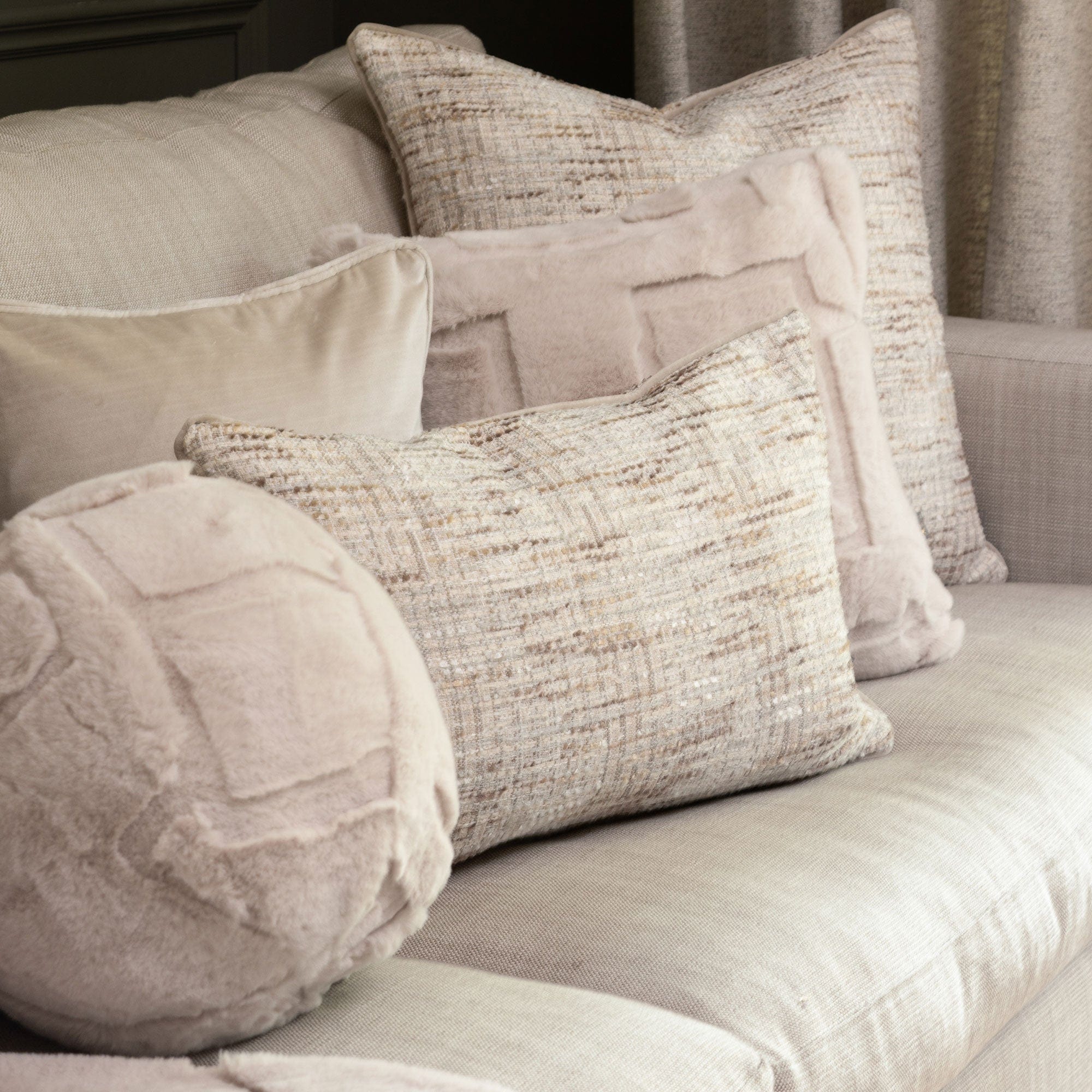 Tovi - Natural Cushion