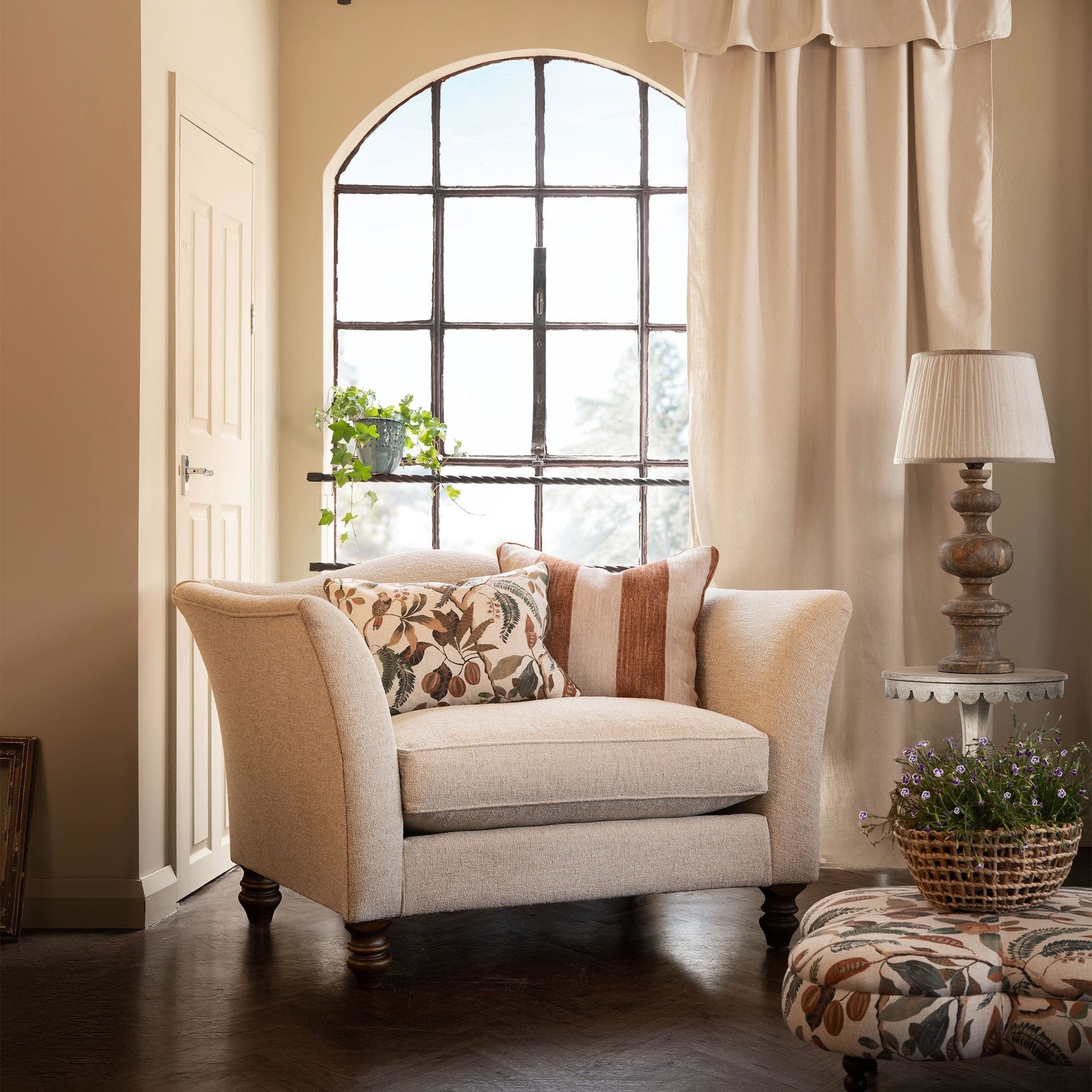 Gershwin - Loveseat Sofa, Fabric