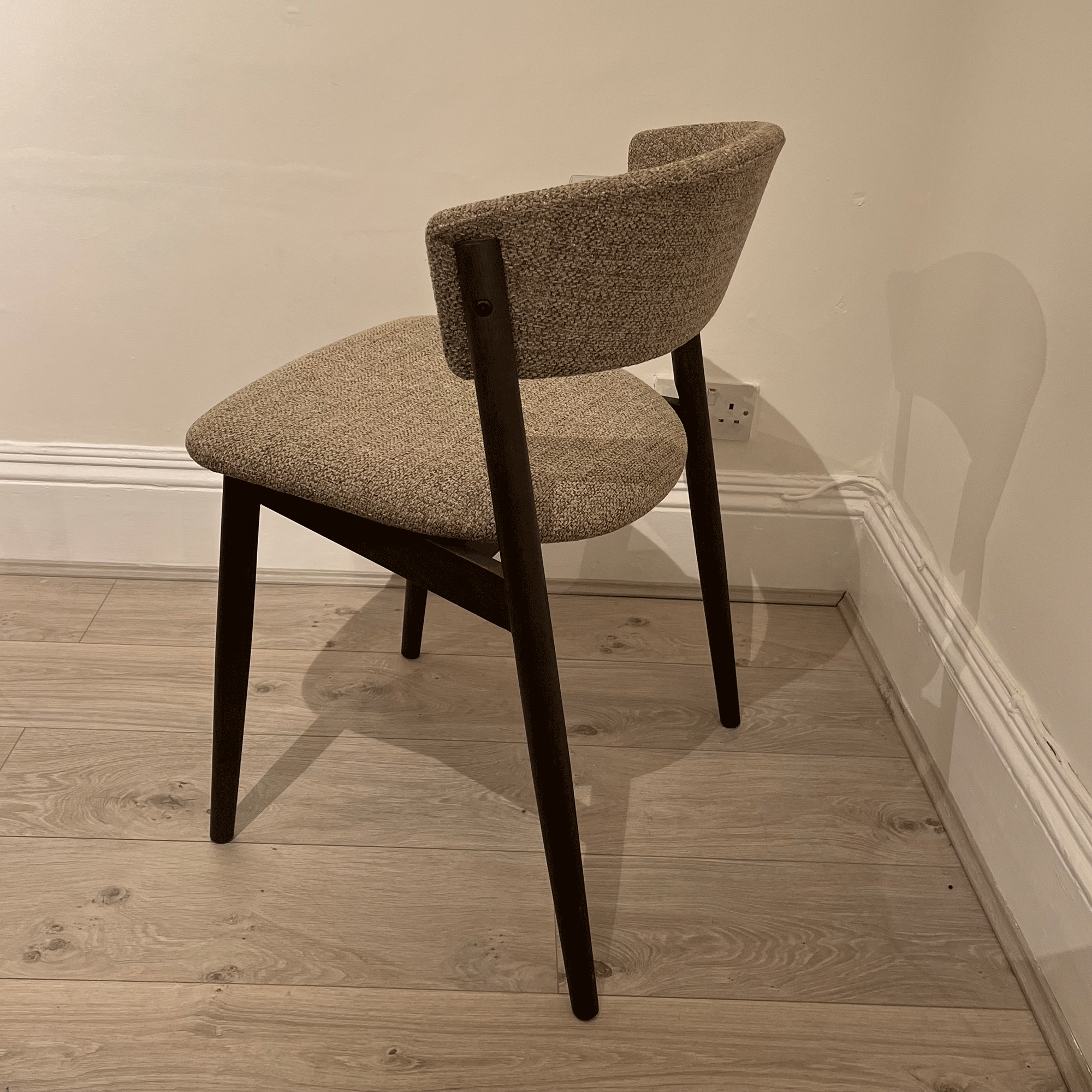 Genesis Set of 4 Dining Chairs In Latte Fabric/Espresso Oil Frame