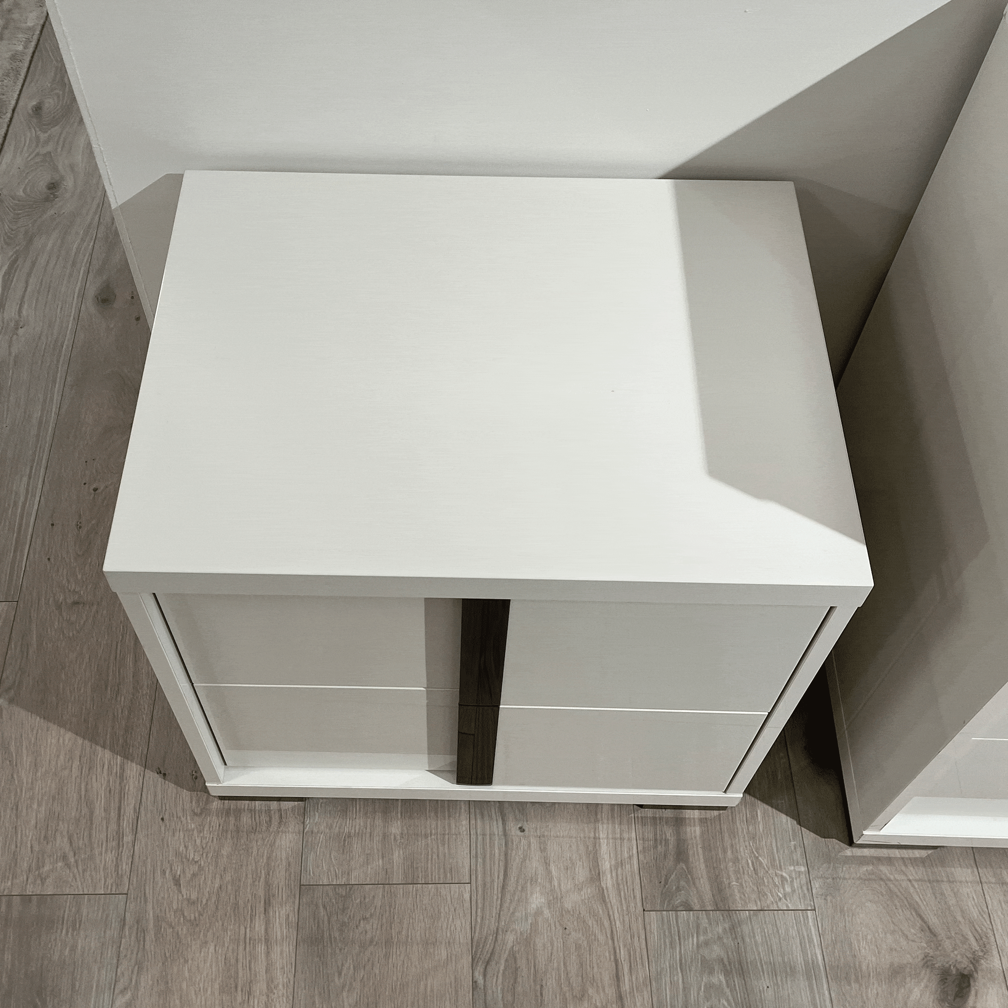 Selina Right Night Stand In White High Gloss