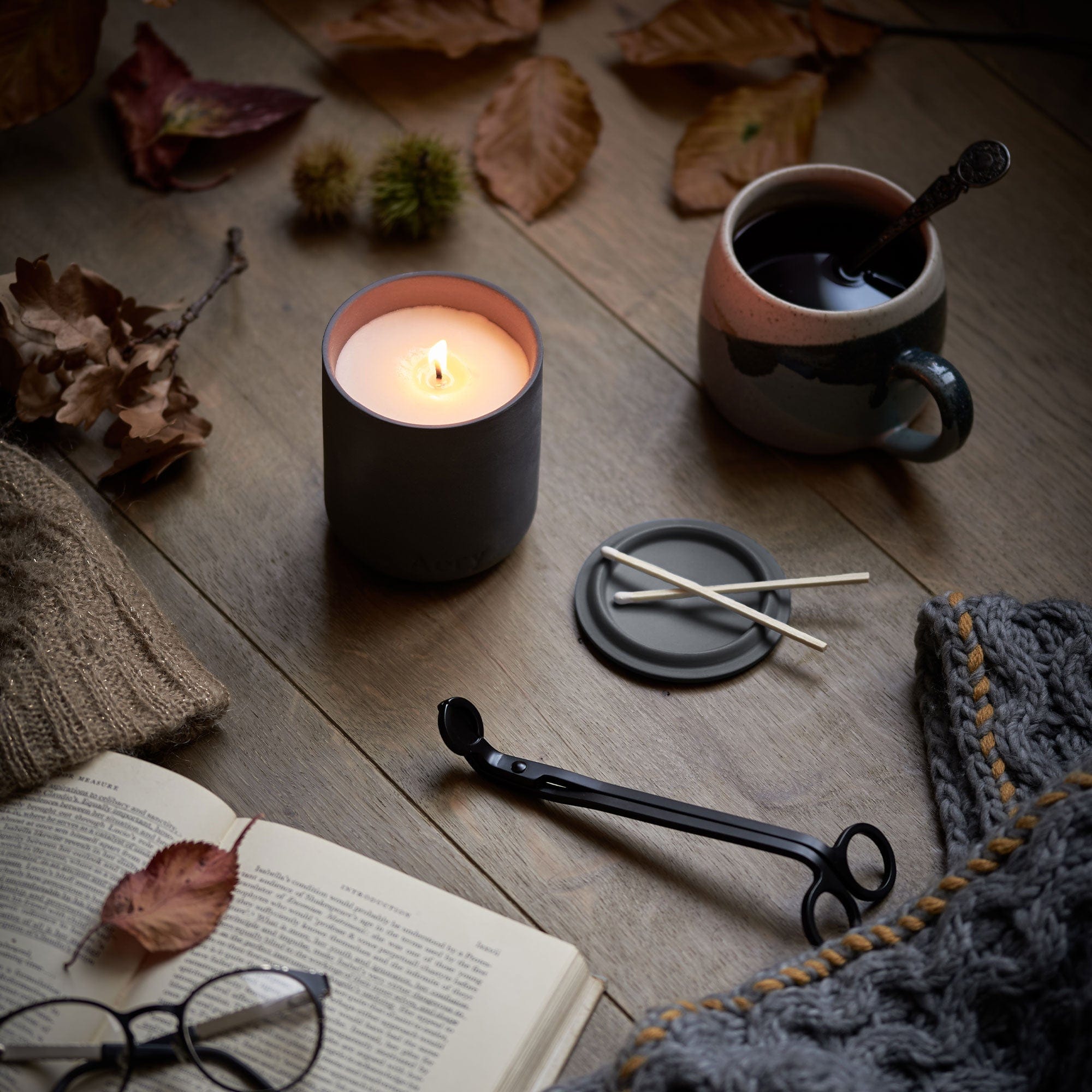 Aery - Indian Sandalwood Candle