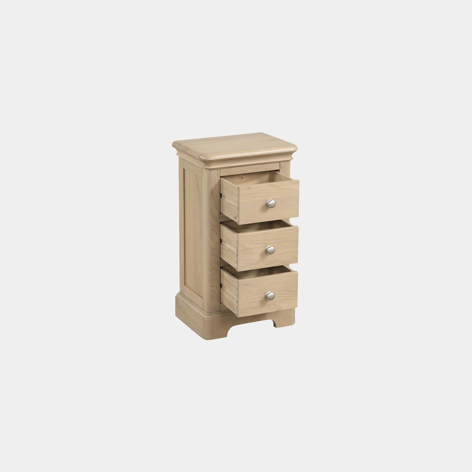 Ravenswood Oak - 3 Drawer Bedside Table, Compact