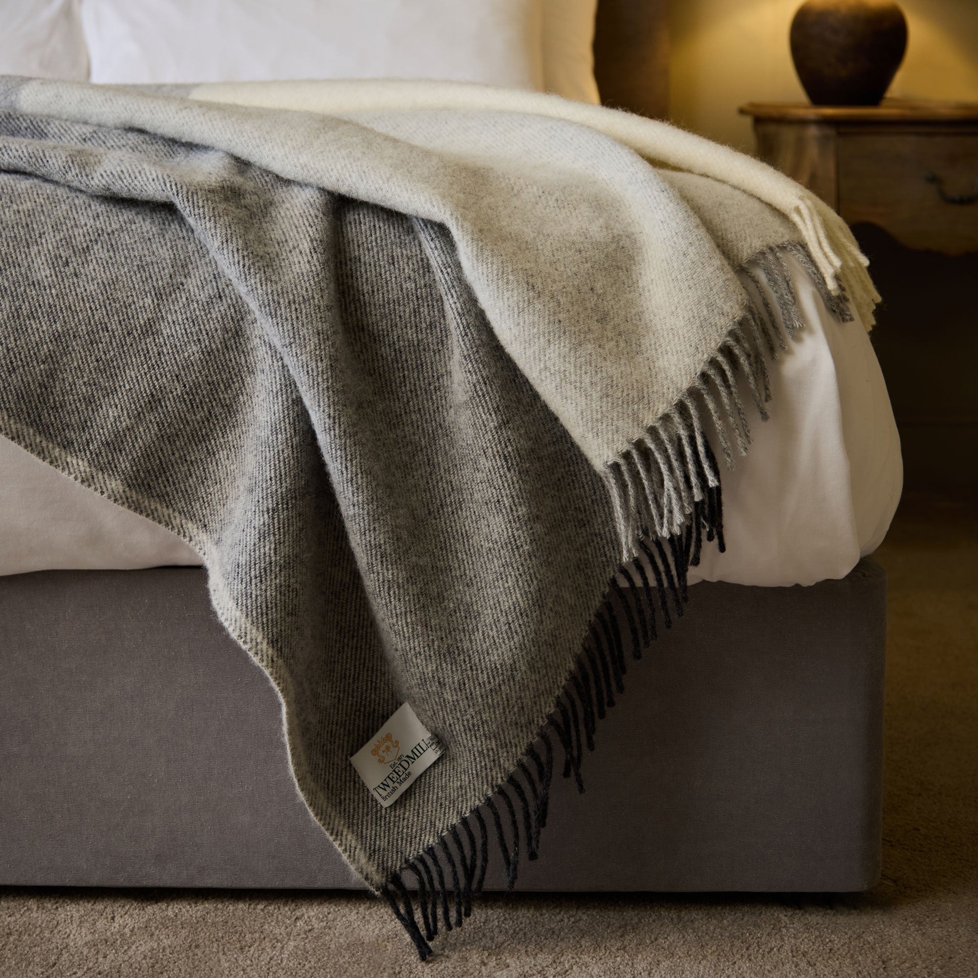 Paddock Charcoal - Lambswool Throw 140x240cm