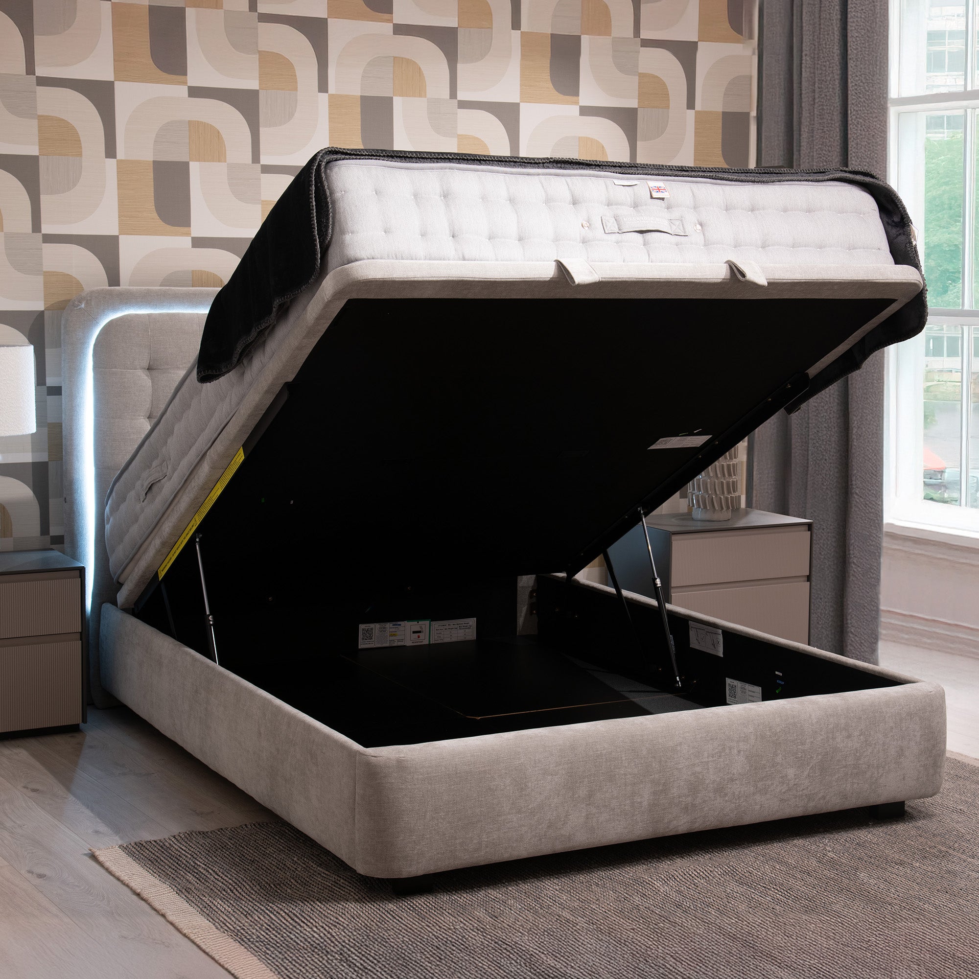 Lumino - Ottoman Bed Frame, King