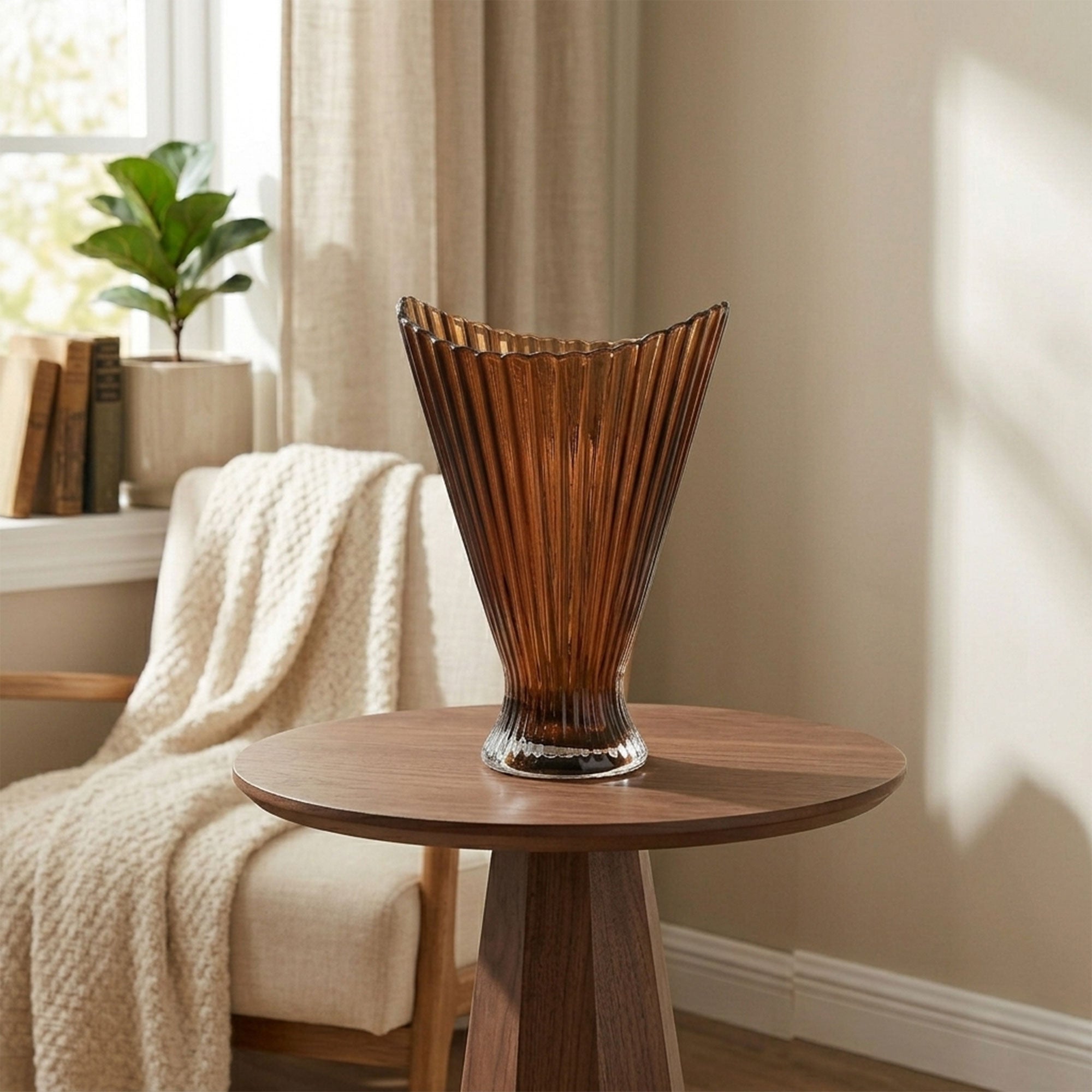Hazel - Glass Vase