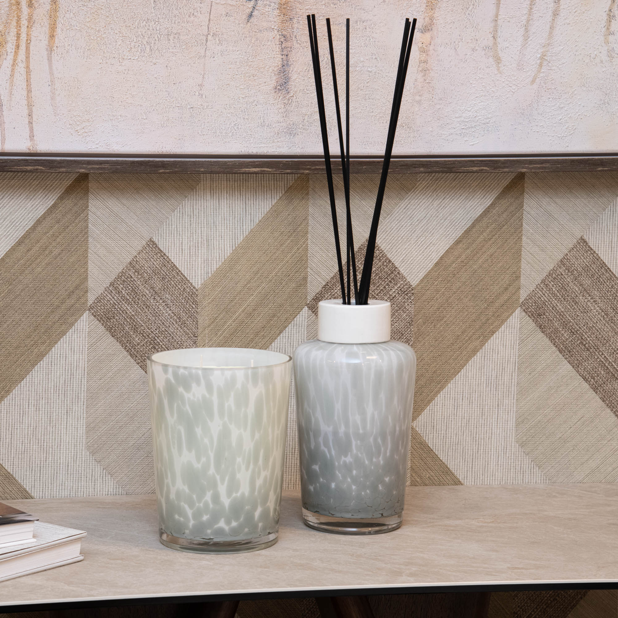 Desire Confetti - Cashmere & Silk Reed Diffuser 2000ml