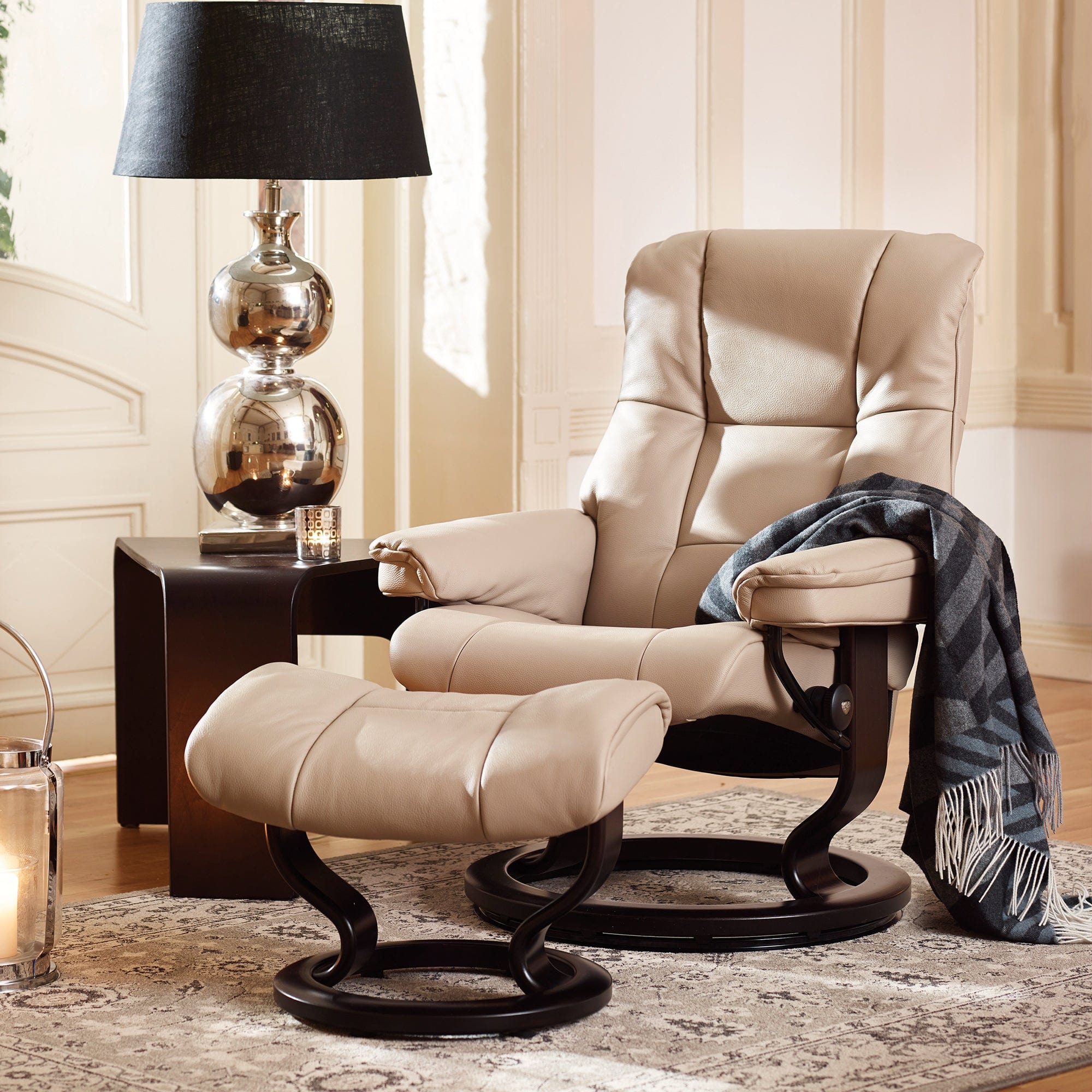Stressless Mayfair - Chair & Stool With Classic Base, Leather