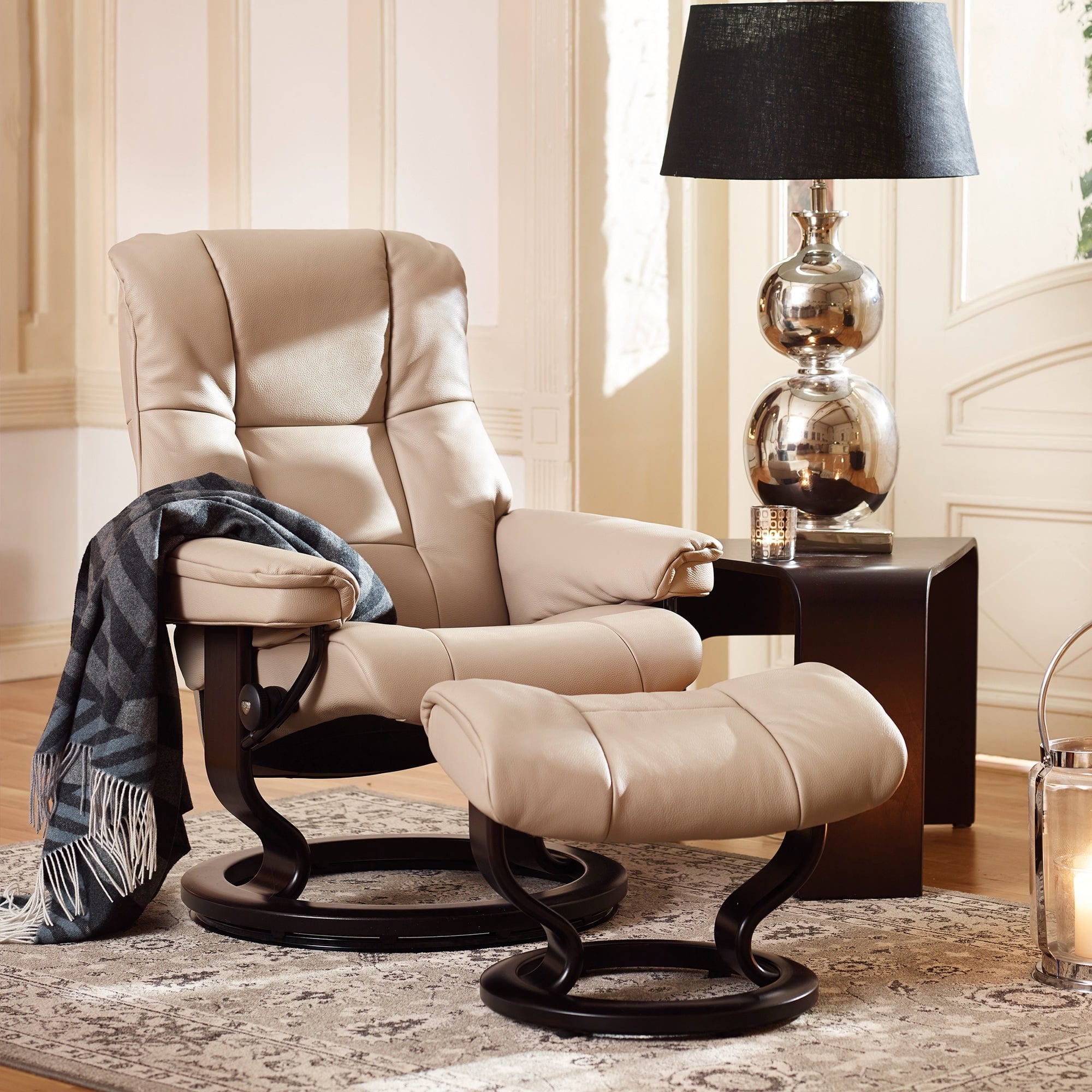 Stressless Mayfair - Chair & Stool With Classic Base, Leather