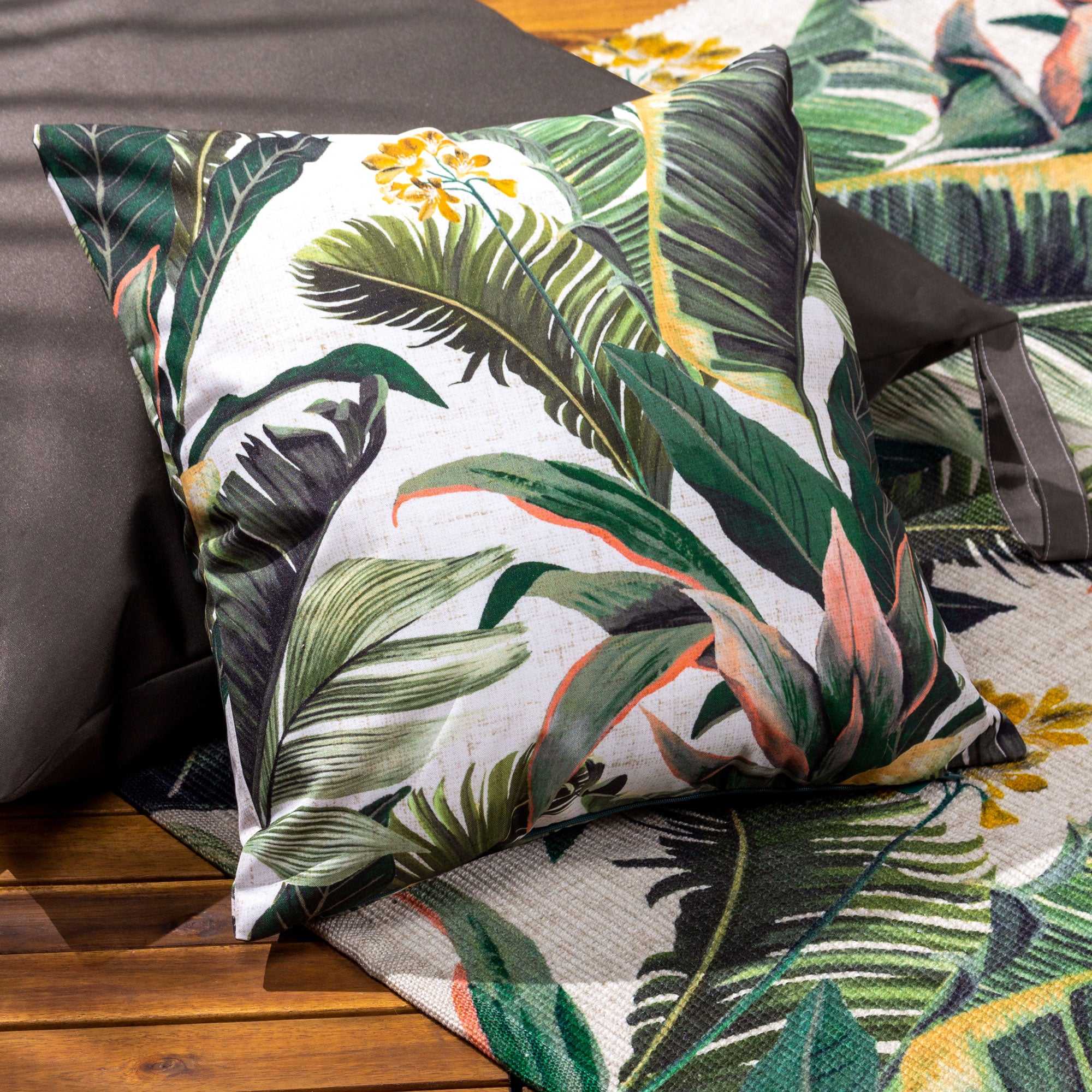 Hawaii - Green Outdoor Cushion 43x43cm