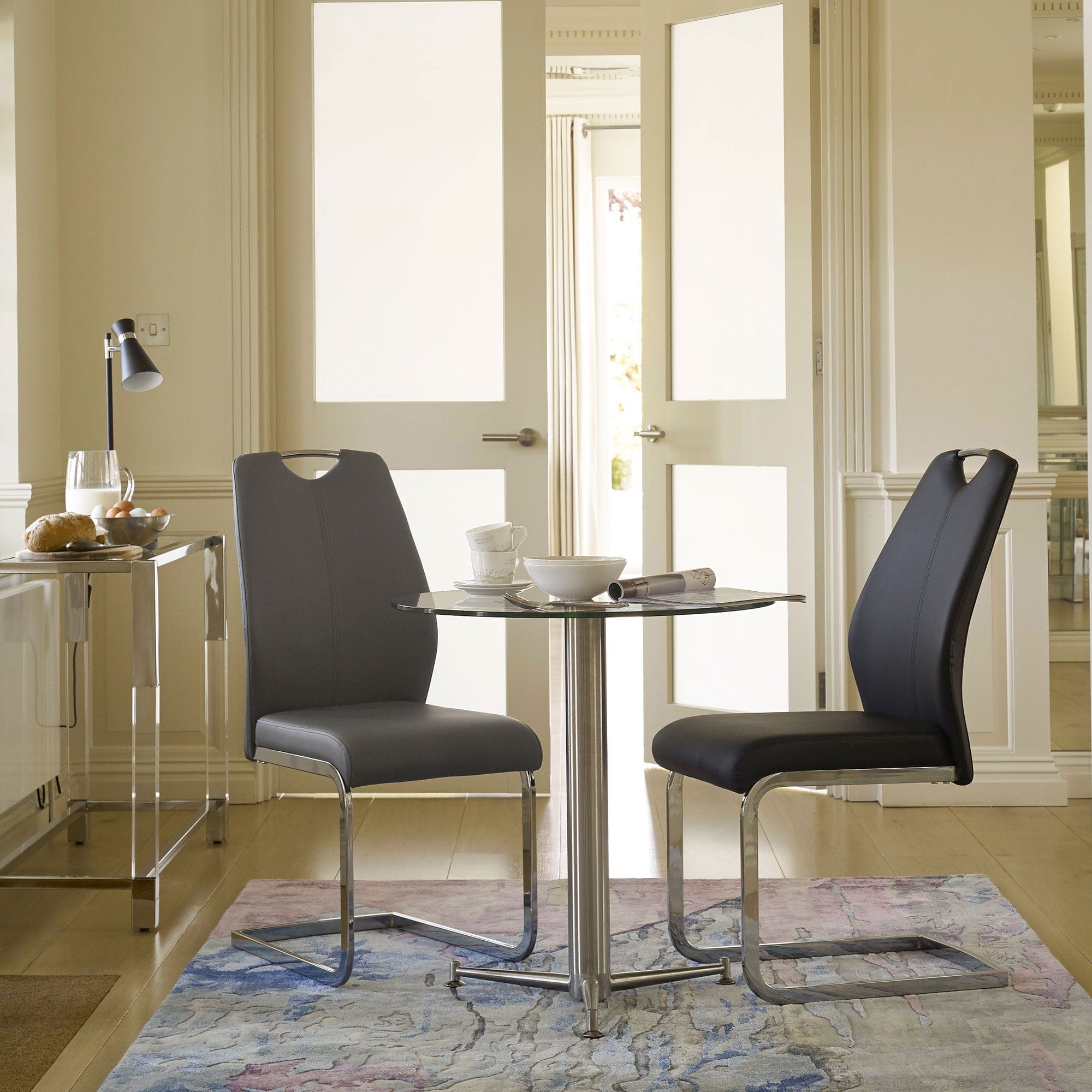 Naples - Marble Round Dining Table