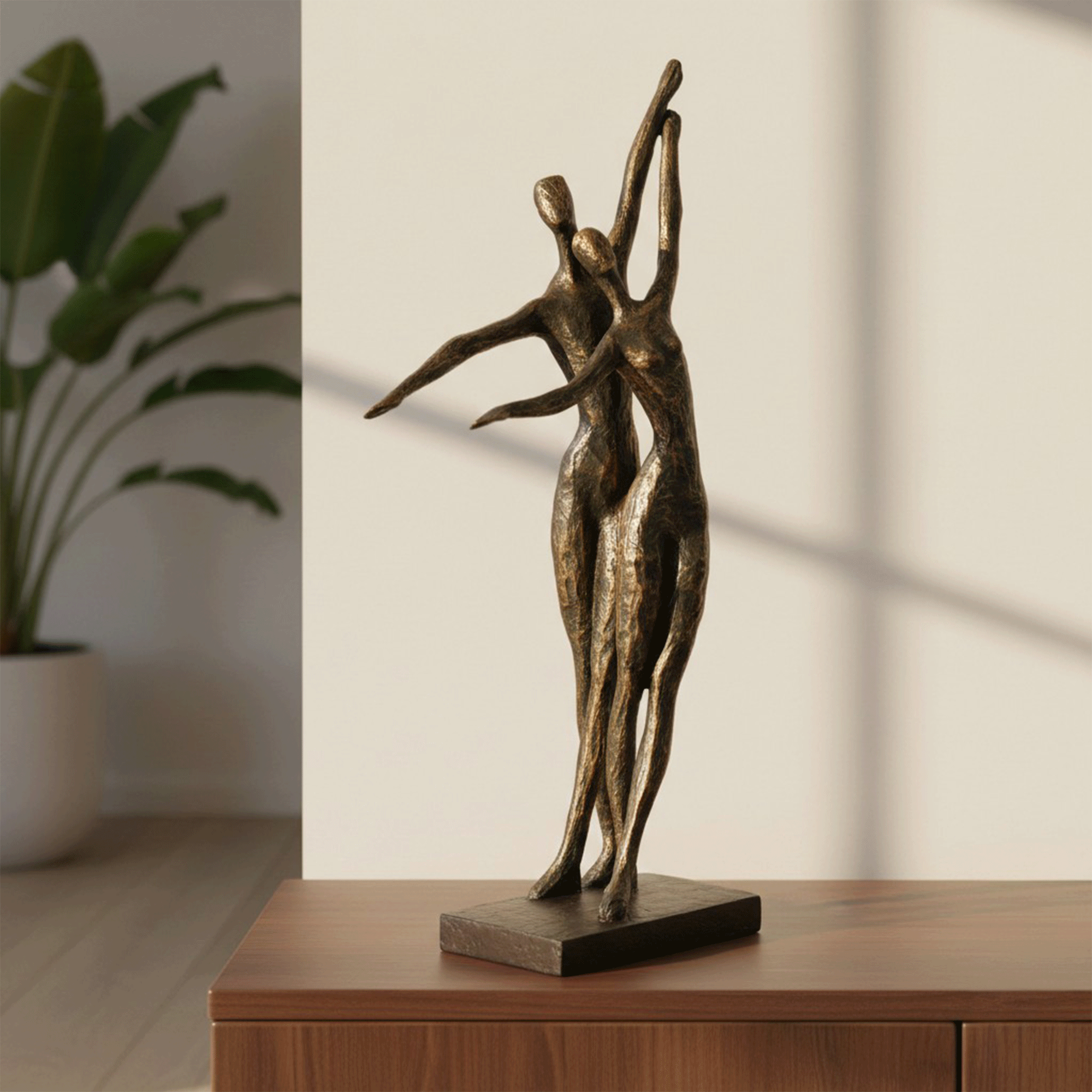 Celebrating - Lovers Sculpture