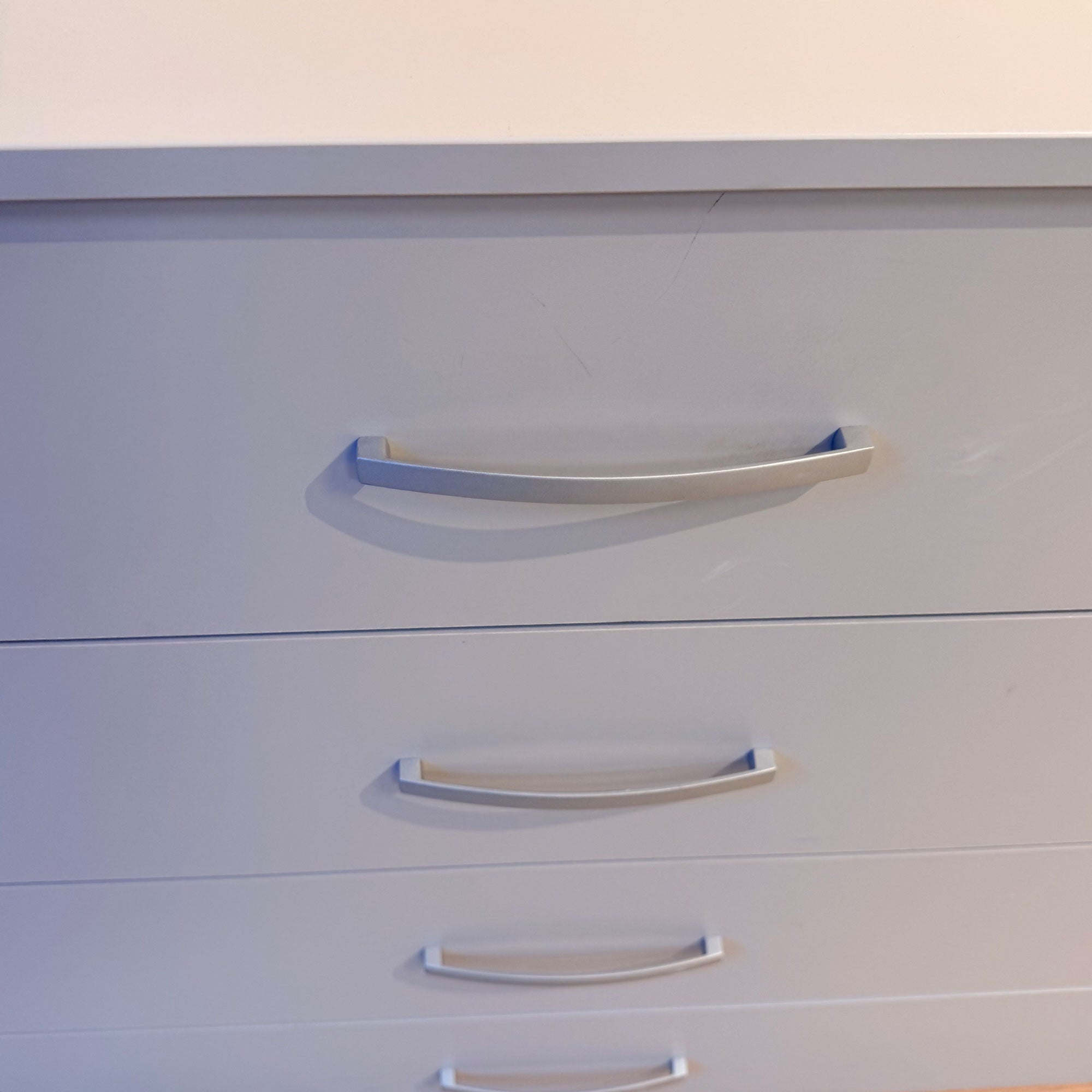 Arkana - 4 Wide Drawer Chest - Item As Pictured