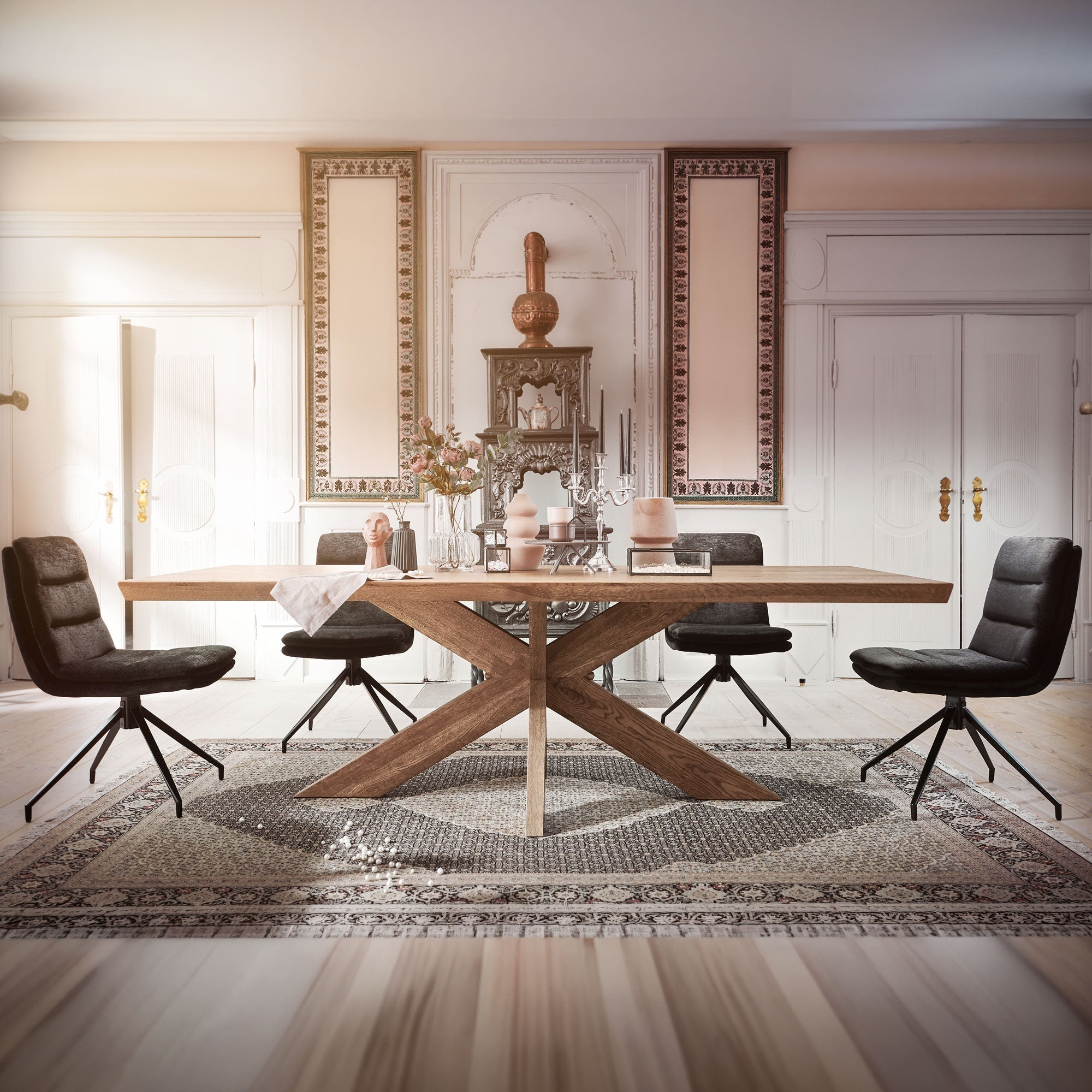 Mammoth - Oak Dining Table