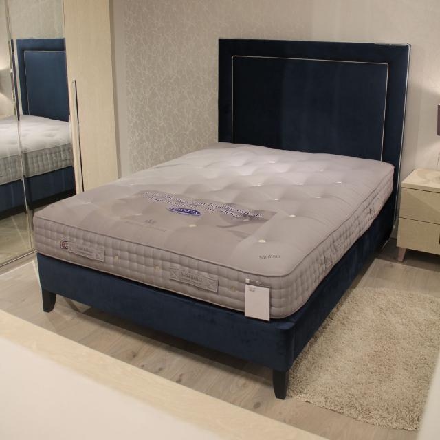 Static Bed Frame King (150cm) - Item as Pictured - Boston