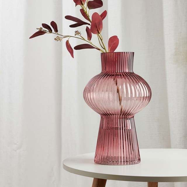 Cranberry Vase - Clare