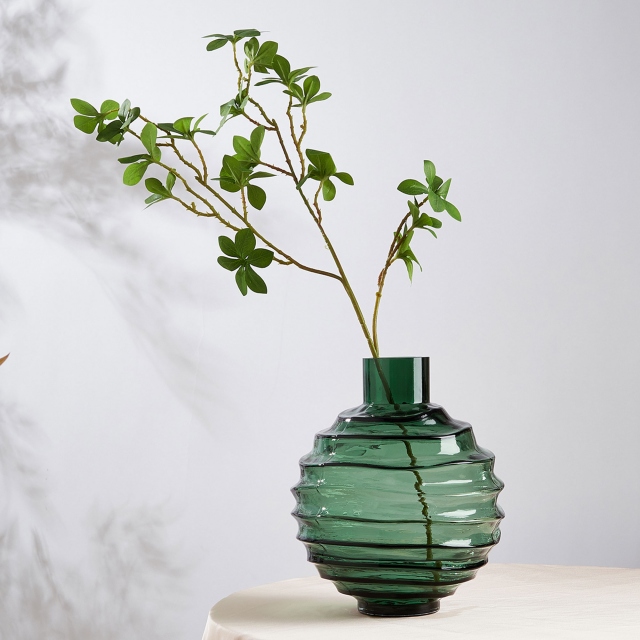 Emerald Vase - Ariana