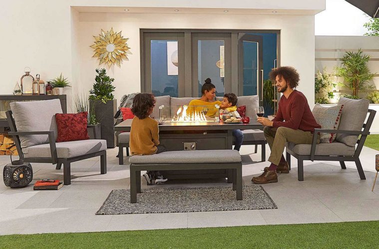 How to clean garden furniture