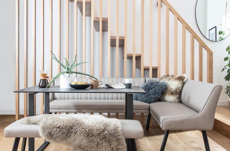 How to choose a dining table: Your complete guide