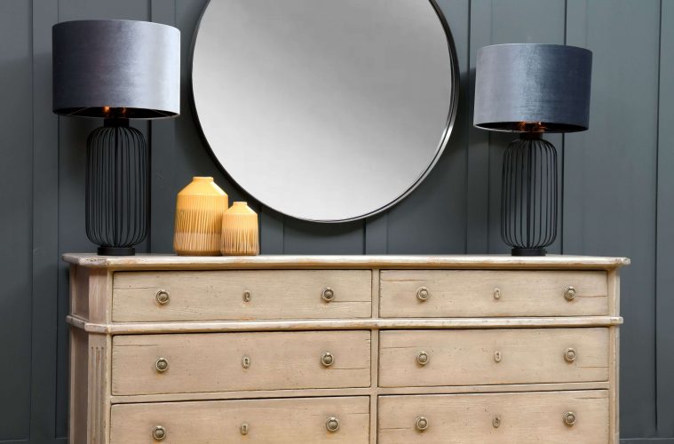 How to dress a sideboard