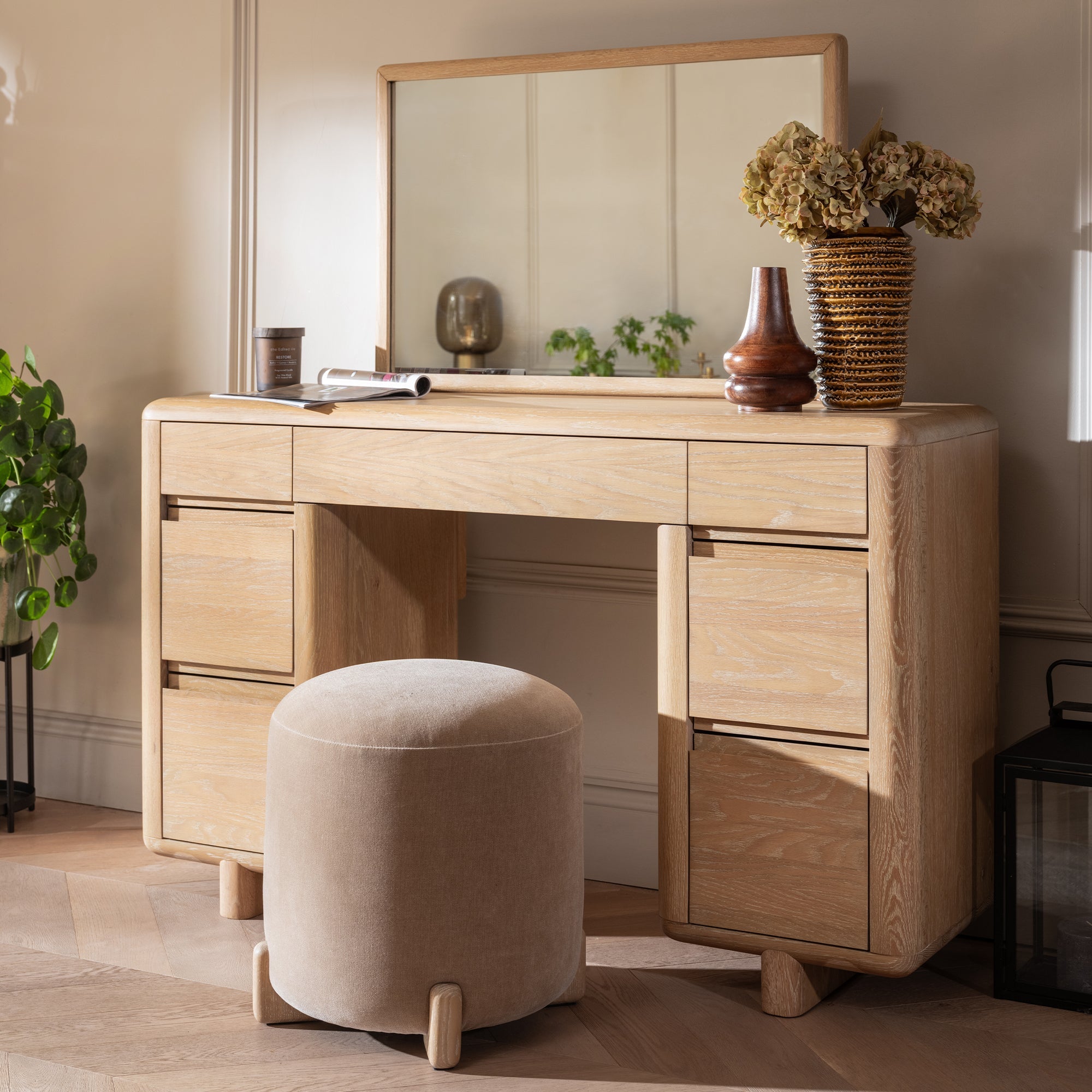Robyn Bedroom Furniture