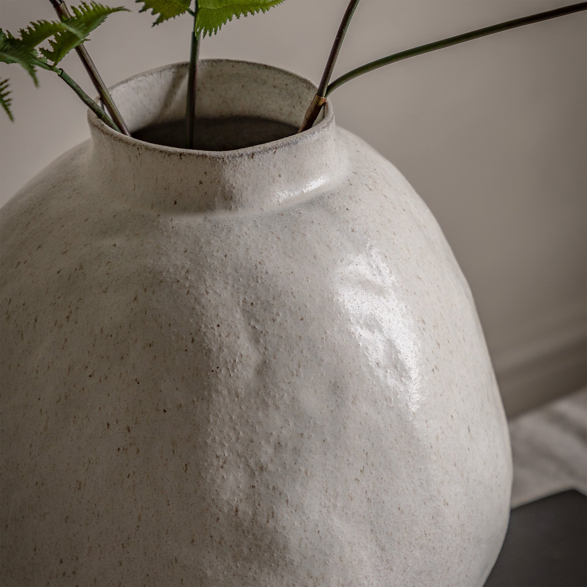 Palawan - Neutral Ceramic Vase