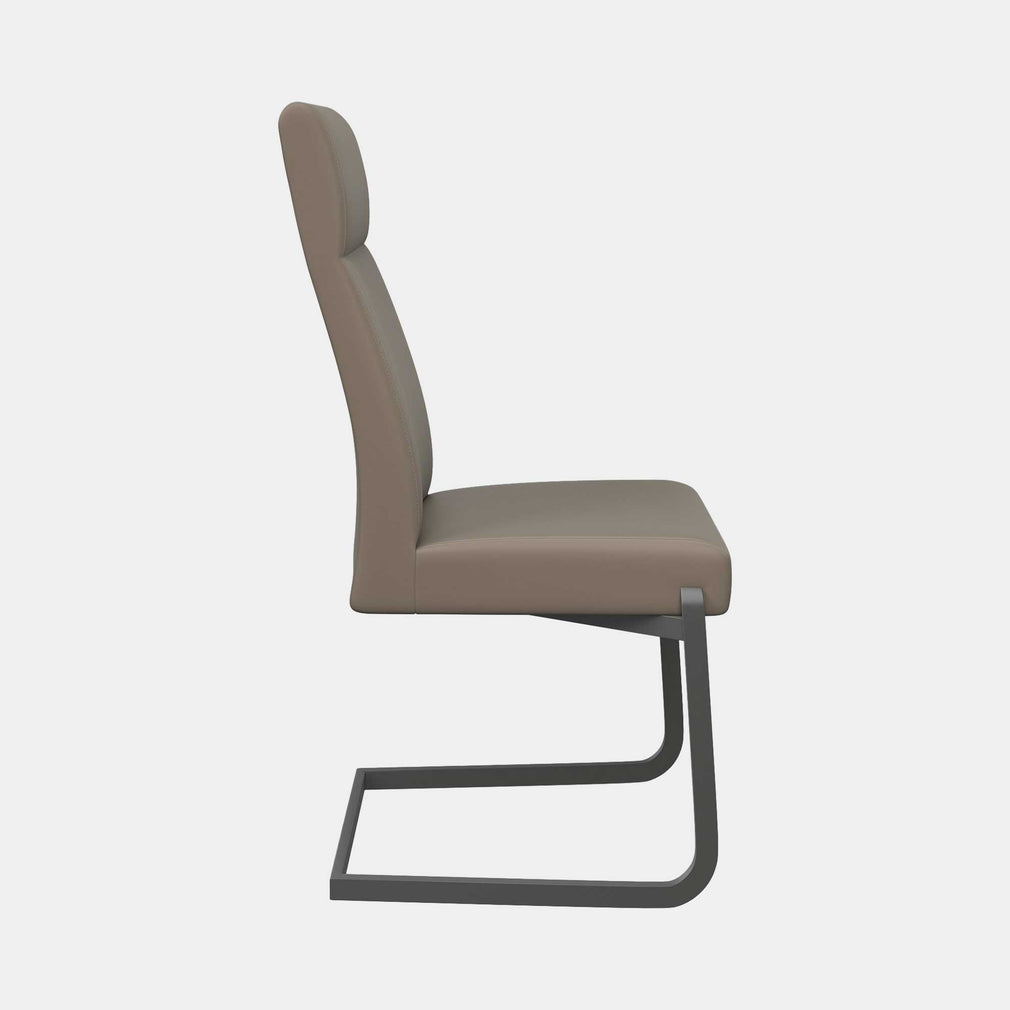 Manta - Dining Chair In Taupe