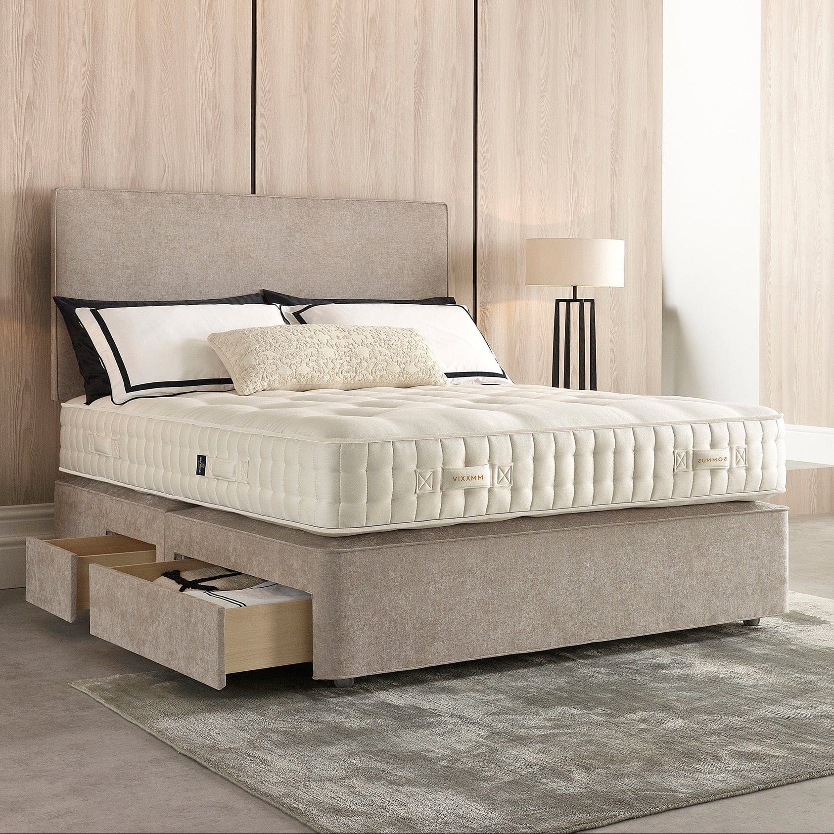 Somnus Victorious - Divan Set