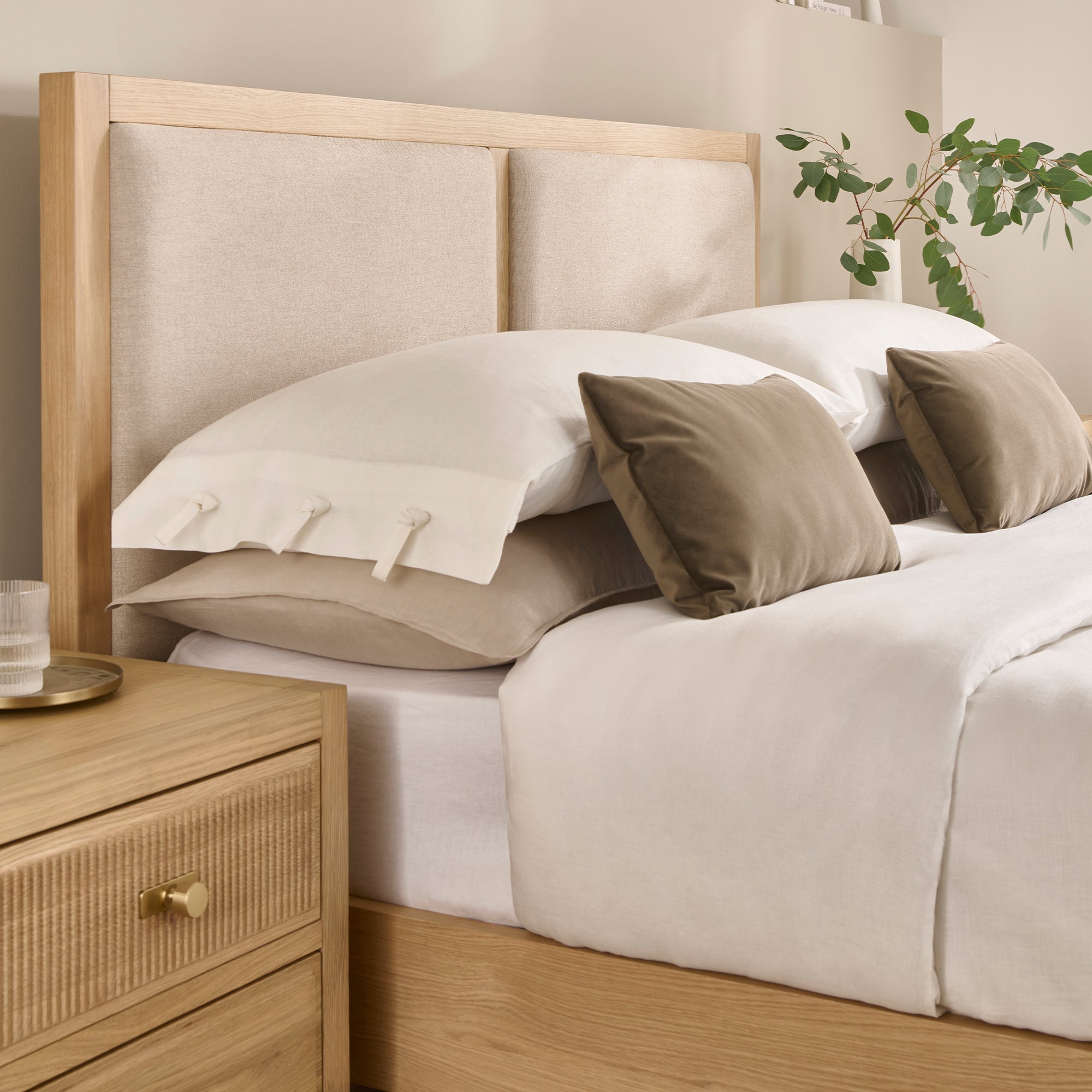 Windermere - 135cm (Double) High End Bed Frame