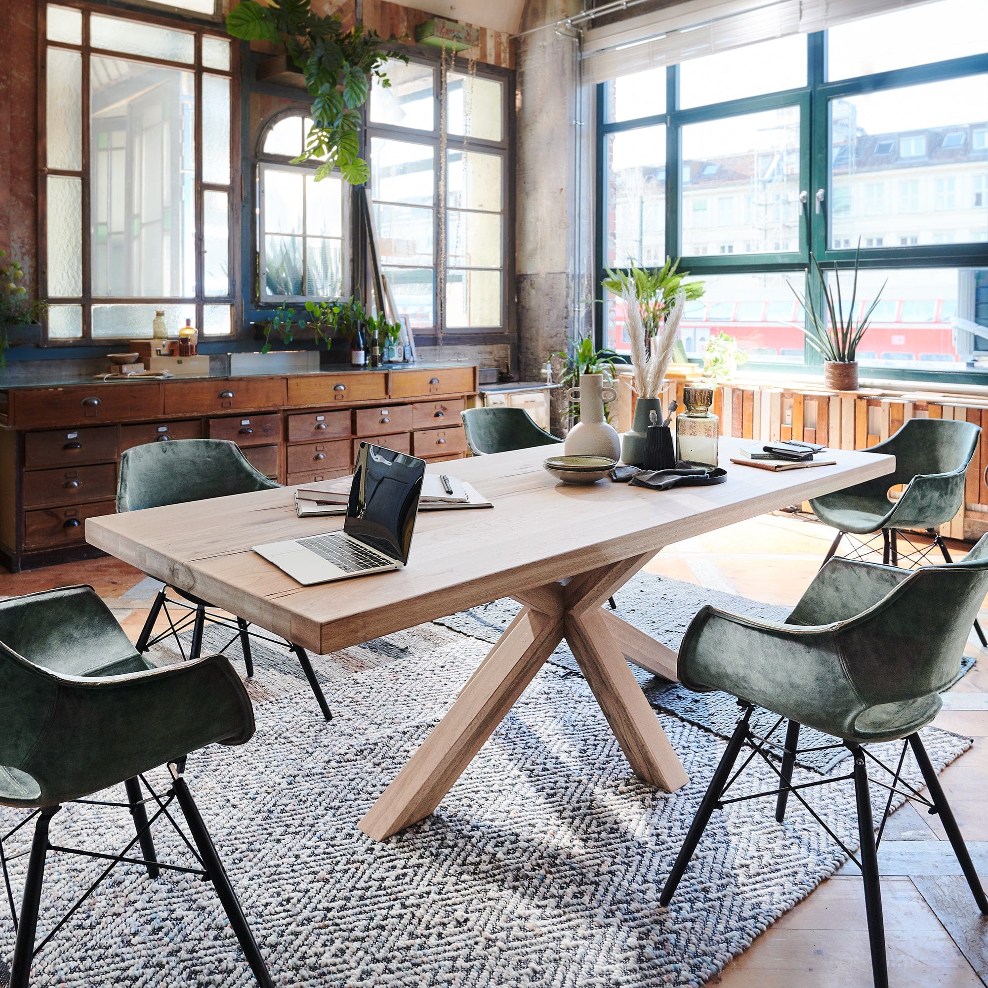 Mammoth Table